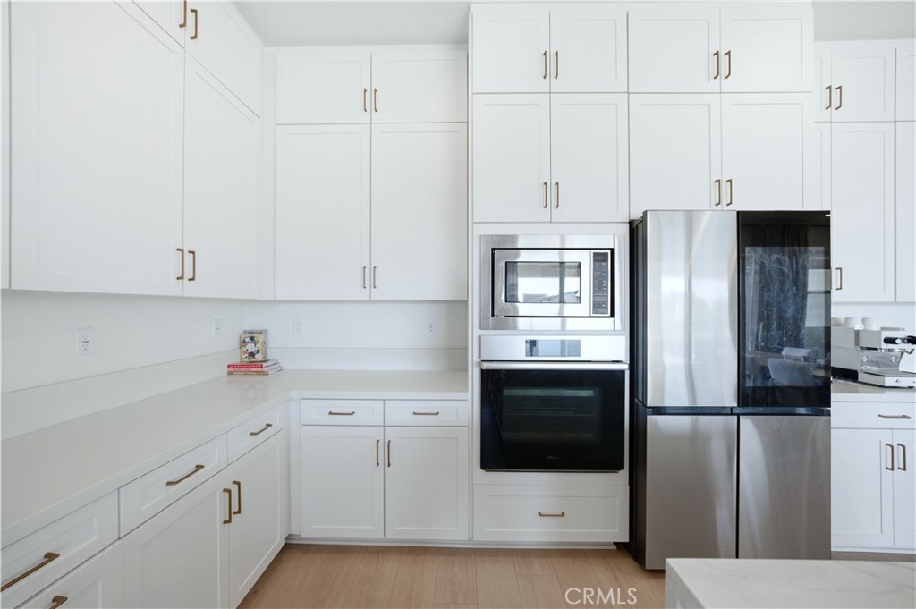 Fontana, California, 92336, United States, 4 Bedrooms Bedrooms, ,3 BathroomsBathrooms,Residential,For Sale,1995371