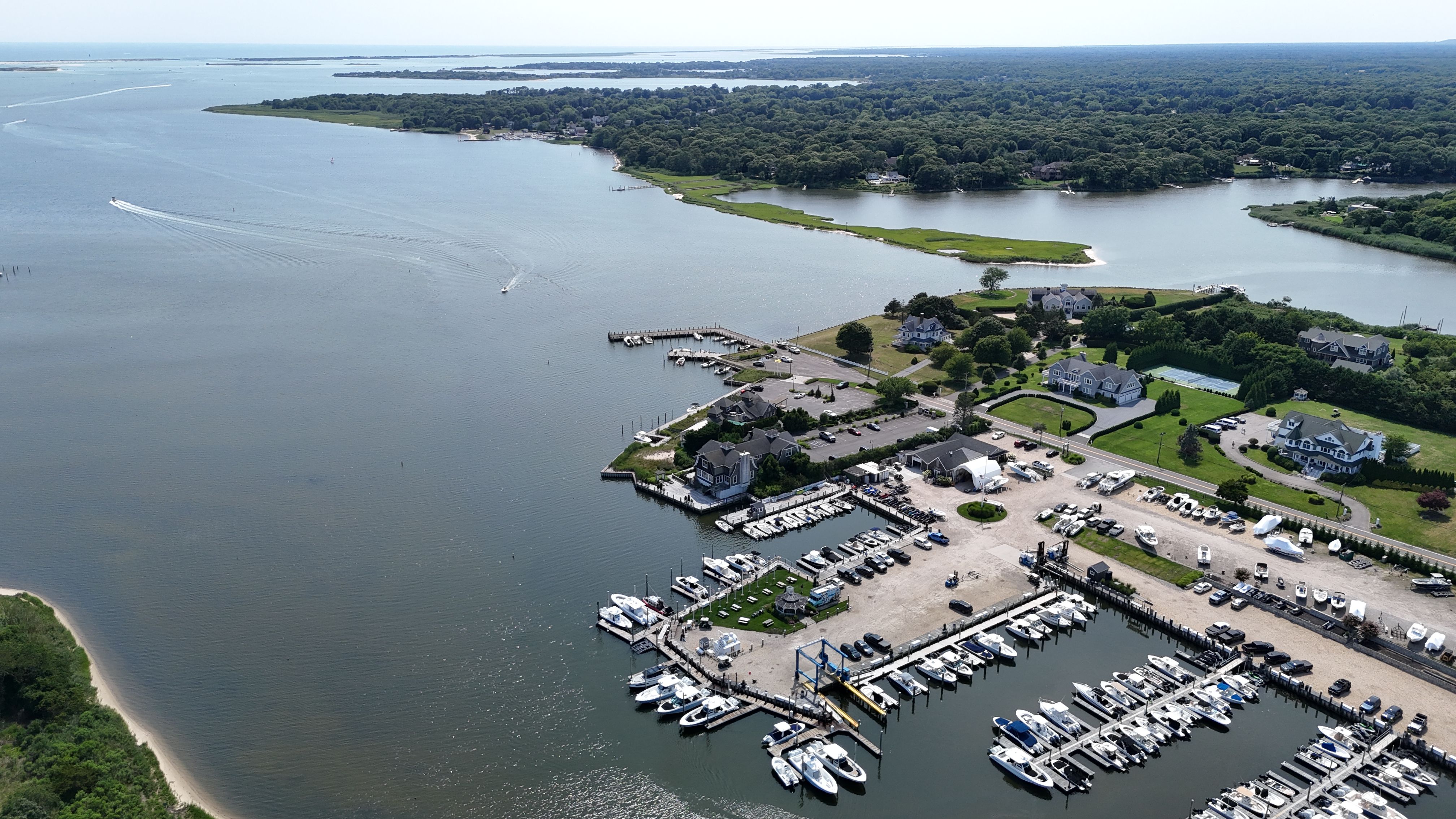  61 S Bay Avenue, Eastport, NY, 11941 - 物件實景