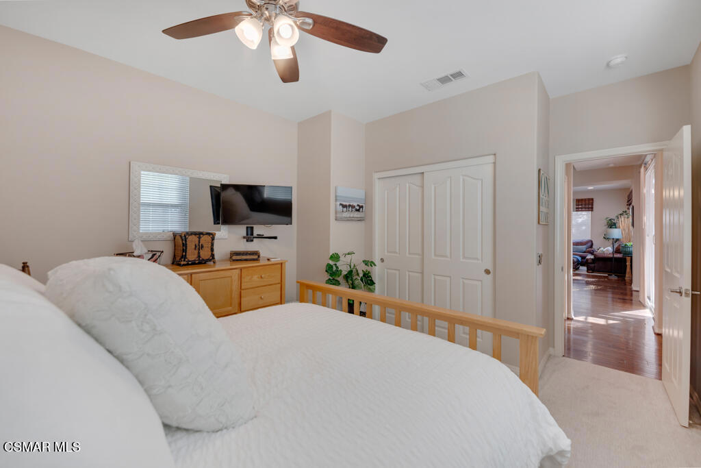 Valencia, California, 91354, United States, 4 Bedrooms Bedrooms, ,3 BathroomsBathrooms,Residential,For Sale,1914107