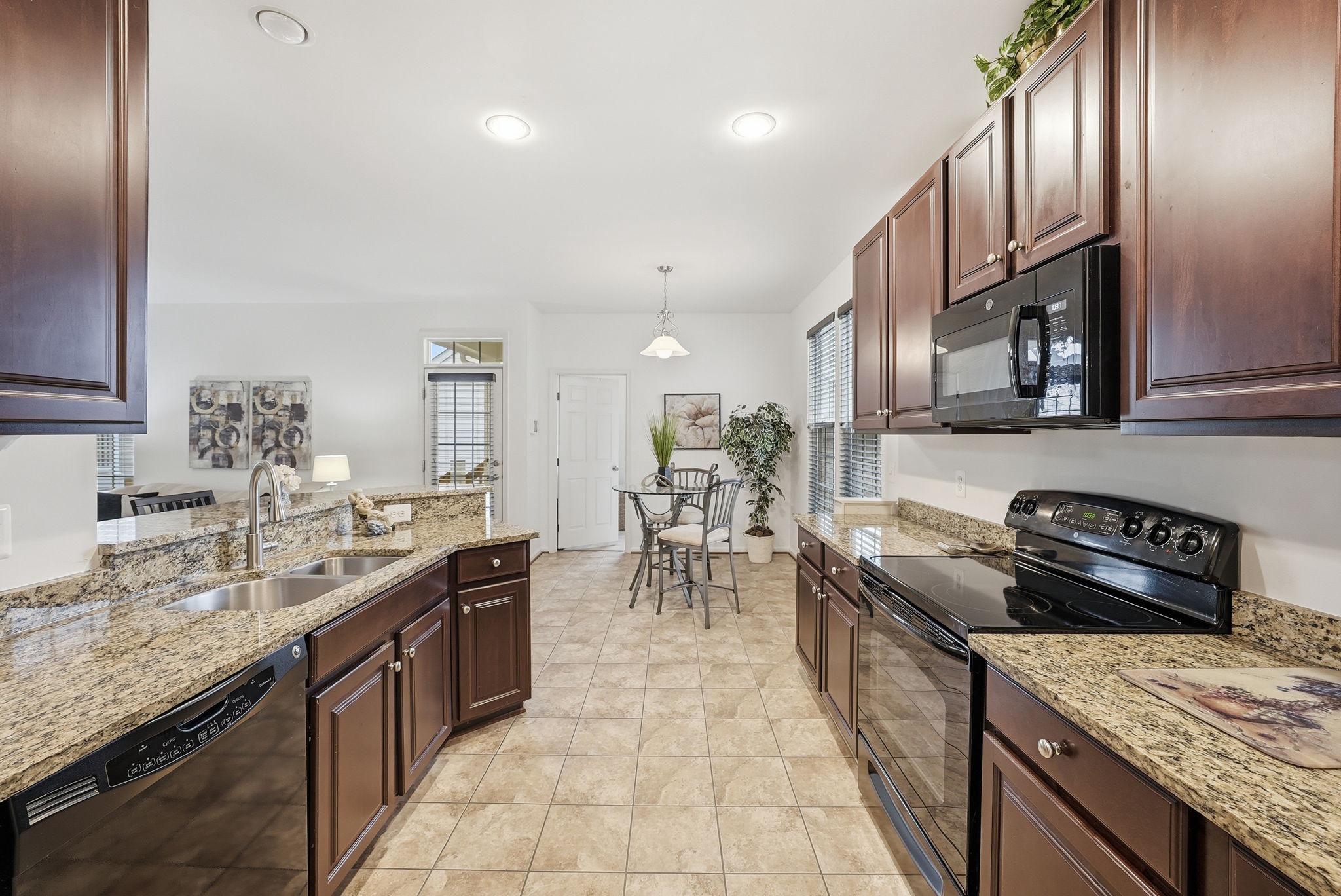 Woodbridge, Virginia, 22191, United States, 3 Bedrooms Bedrooms, ,3 BathroomsBathrooms,Residential,For Sale,2049196