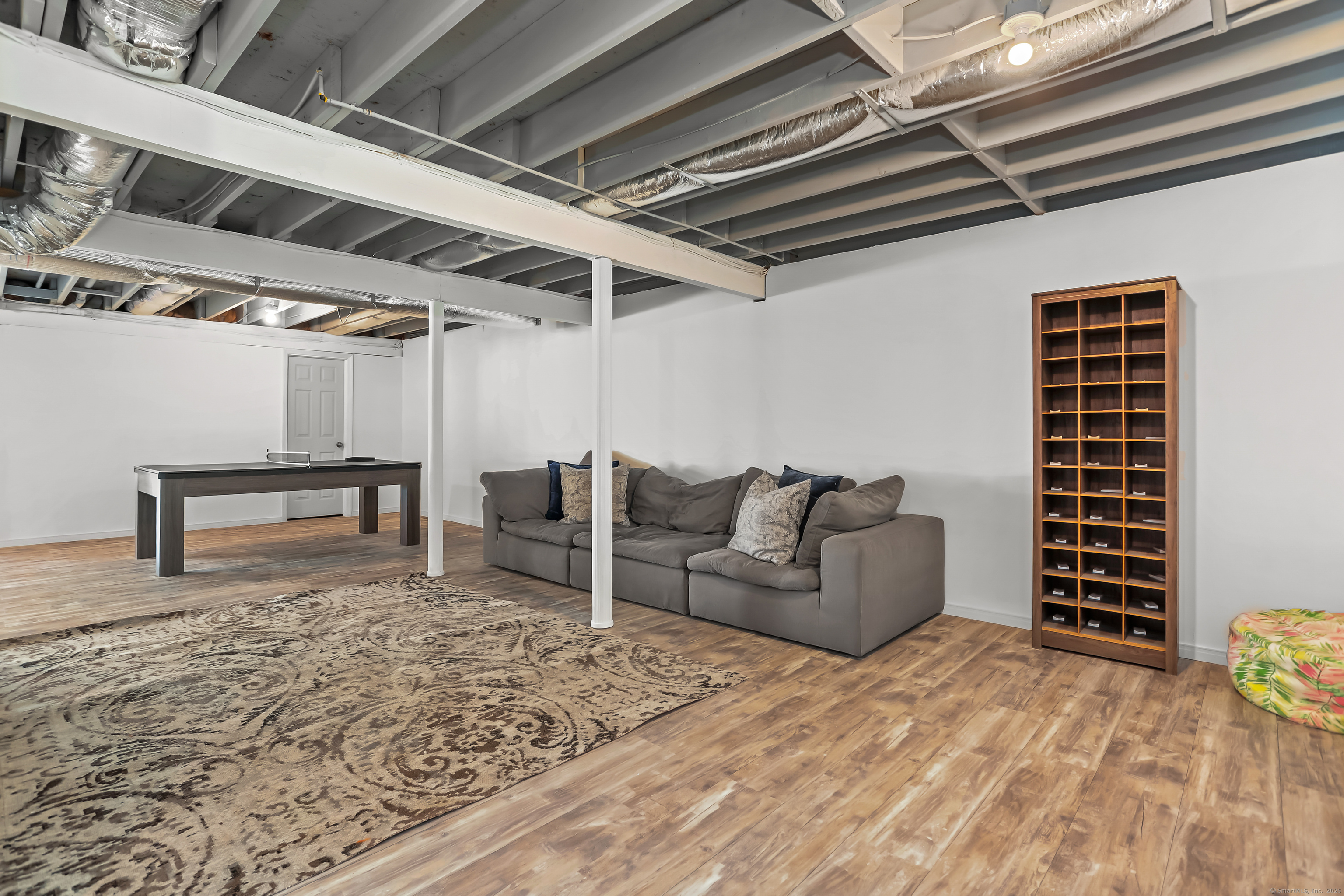 Stratford, Connecticut, 06614, United States, 4 Bedrooms Bedrooms, ,3 BathroomsBathrooms,Residential,For Sale,1987695