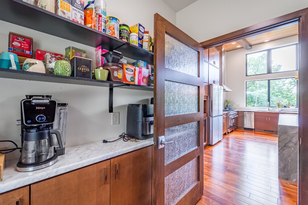 Medford, Wisconsin, 54451, United States, 3 Bedrooms Bedrooms, ,3 BathroomsBathrooms,Residential,For Sale,1913449