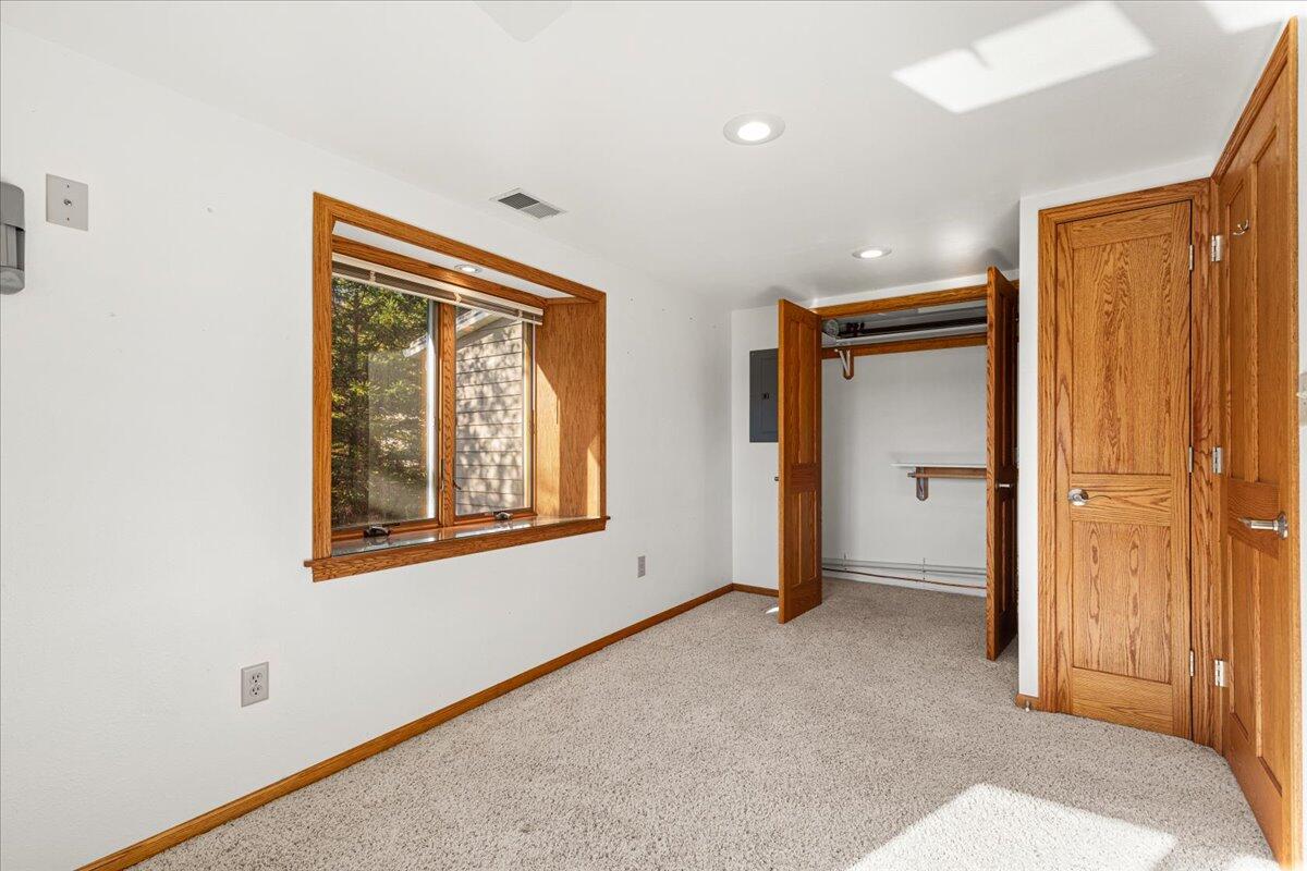 Osceola, Wisconsin, 53010, United States, 1 Bedroom Bedrooms, ,1 BathroomBathrooms,Residential,For Sale,1962522