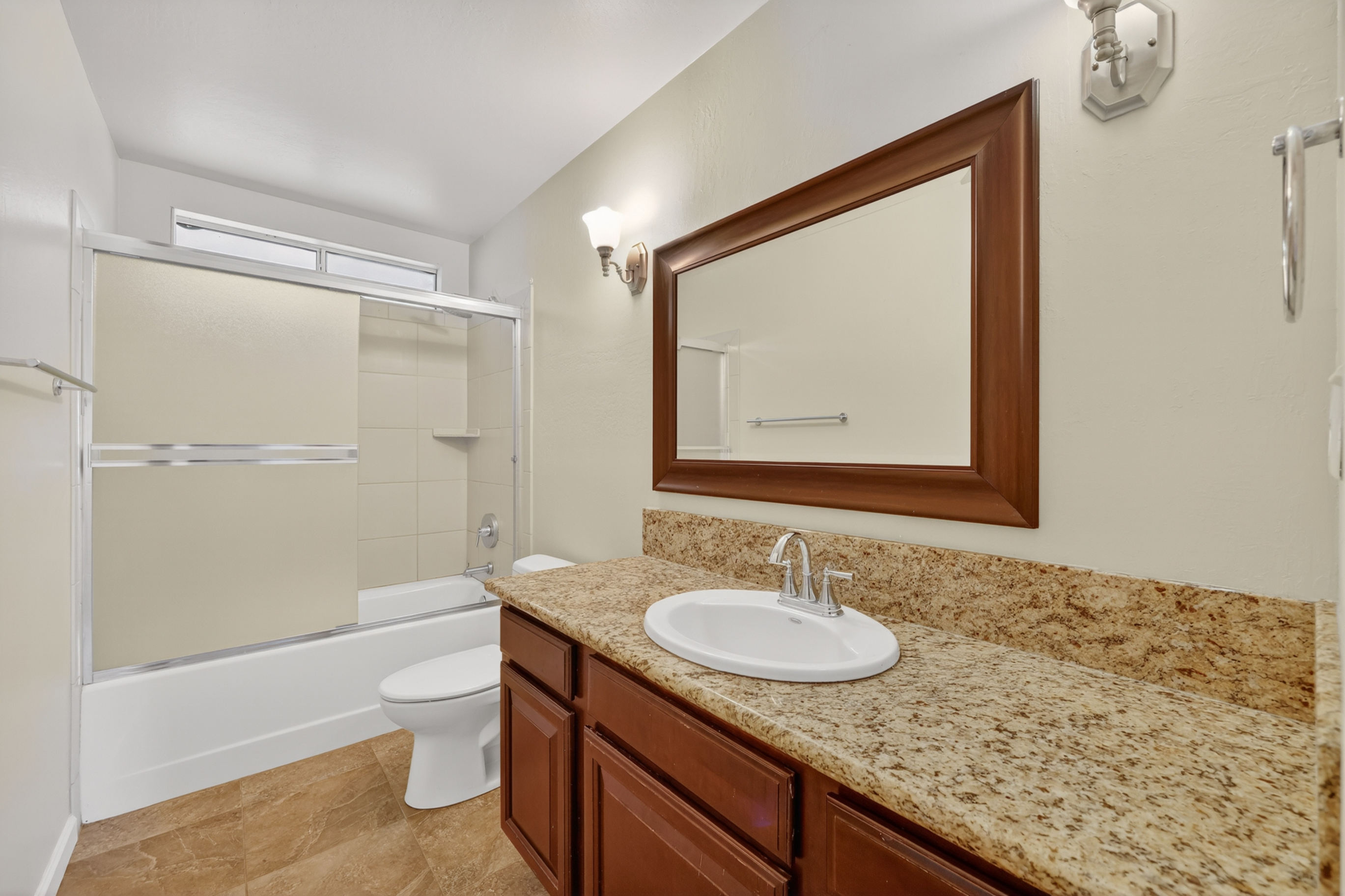 12096 Poplar Road, Auburn, CA 95602 - 物件實景