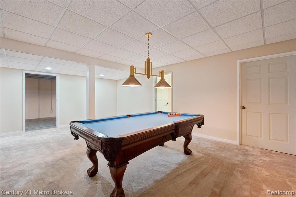 Grand Blanc, Michigan, 48439, United States, 3 Bedrooms Bedrooms, ,5 BathroomsBathrooms,Residential,For Sale,1986103