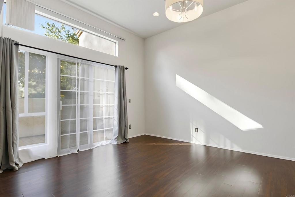 La Mesa, California, 91942, United States, 2 Bedrooms Bedrooms, ,2 BathroomsBathrooms,Residential,For Sale,1991099