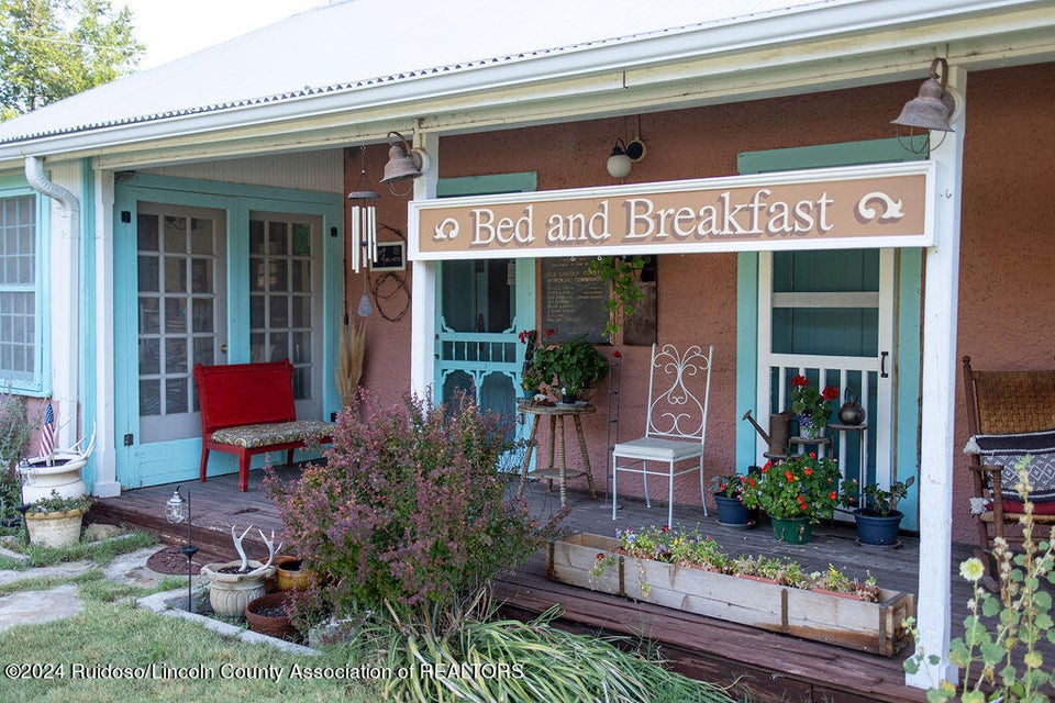 Lincoln, New Mexico, 88338, United States, 7 Bedrooms Bedrooms, ,9 BathroomsBathrooms,Residential,For Sale,1974977