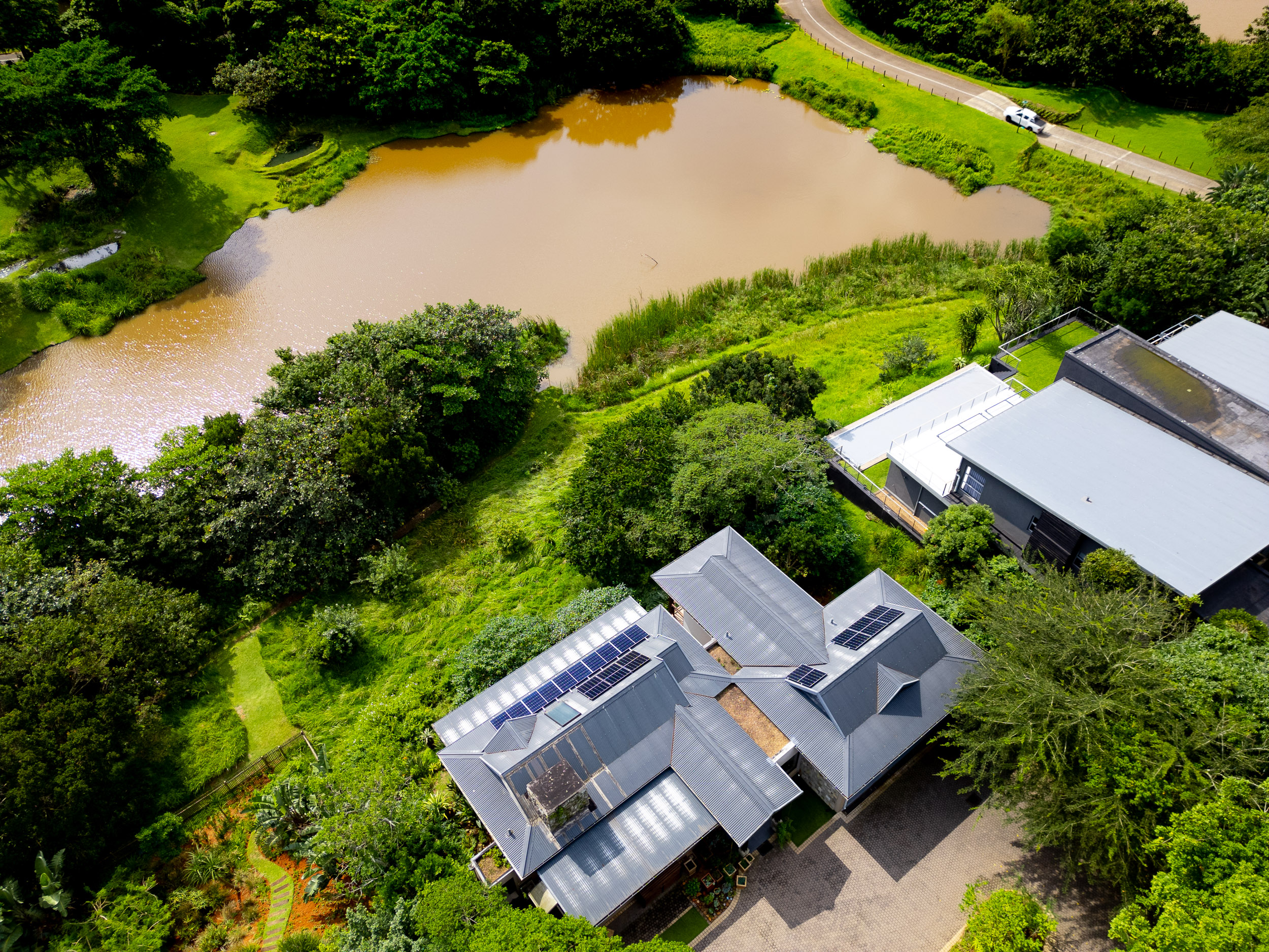  Luxury 4-Bedroom Residence with Forest & Dam Views in Simbithi Eco Estate, Balli - 物件實景