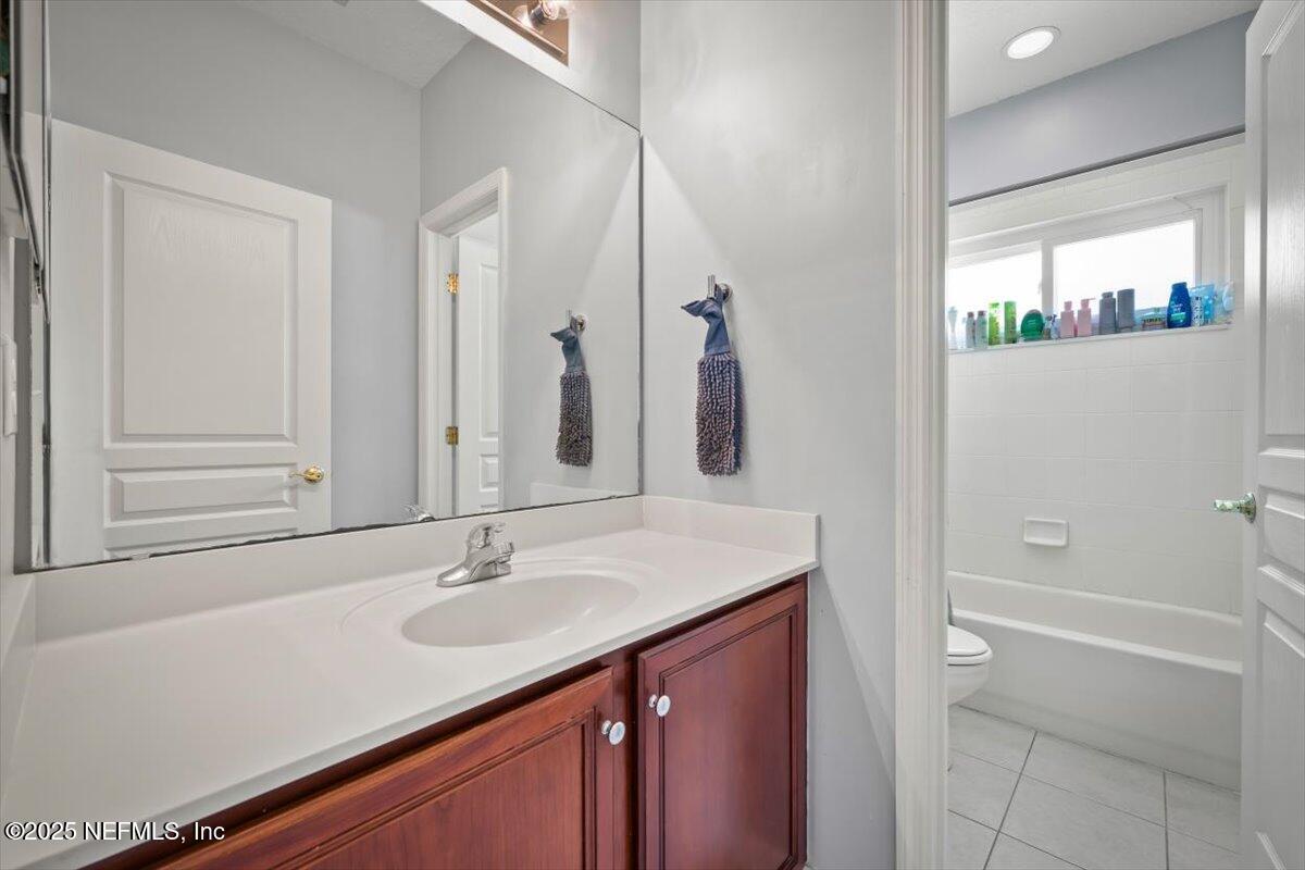 Jacksonville, Florida, 32256, United States, 5 Bedrooms Bedrooms, ,4 BathroomsBathrooms,Residential,For Sale,1974512