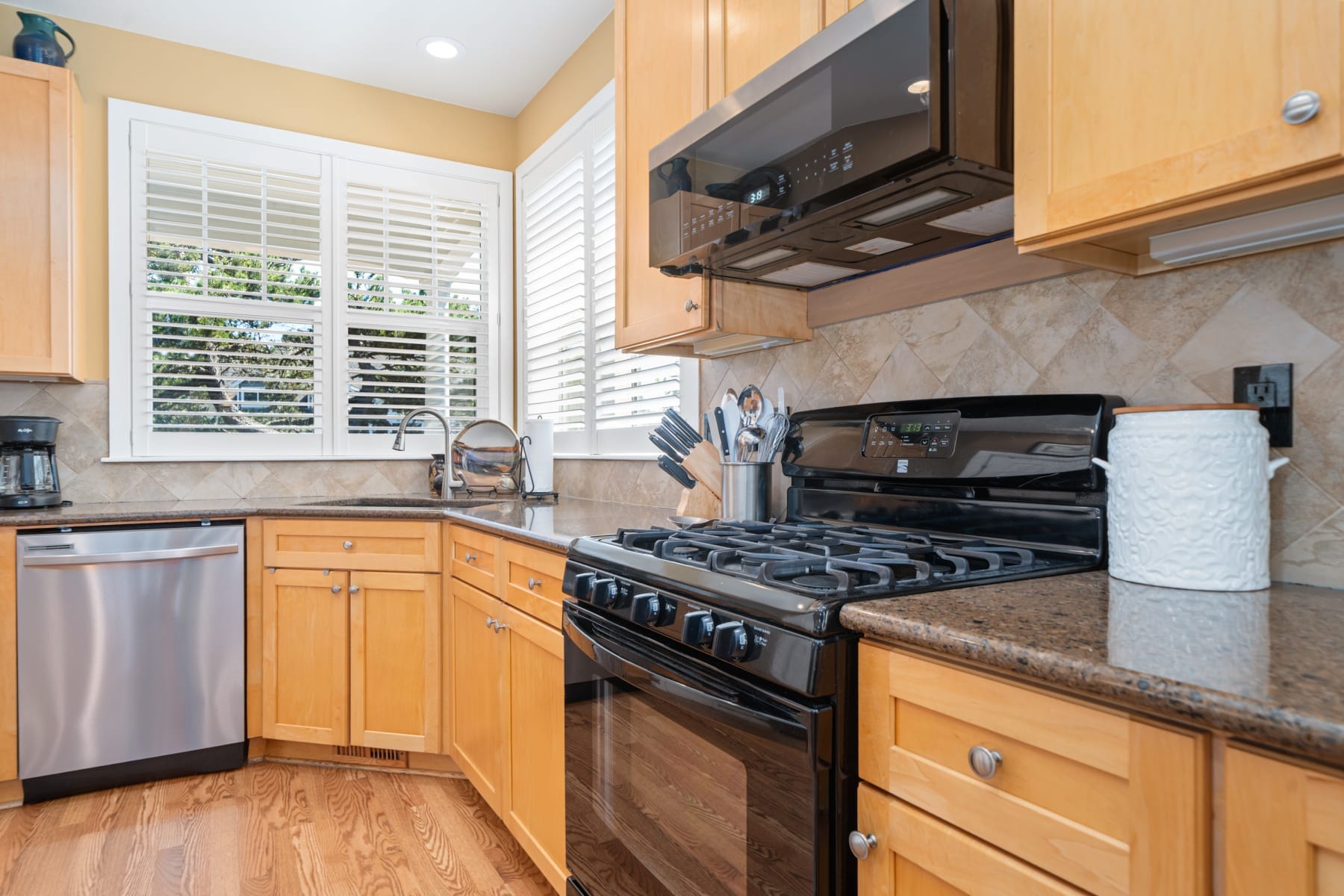  220 SW 61ST ST South Beach, OR 97366 - 物件實景