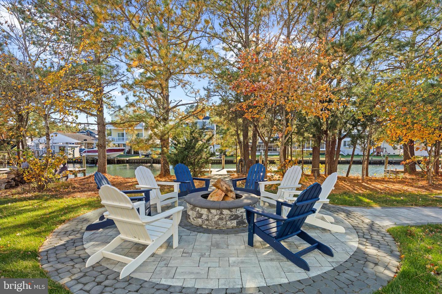 Berlin, Maryland, 21811, United States, 5 Bedrooms Bedrooms, ,4 BathroomsBathrooms,Residential,For Sale,1989737