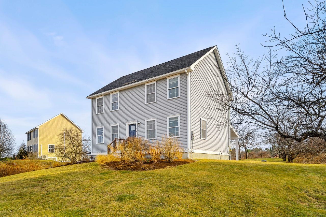 Epping, New Hampshire, 03042, United States, 3 Bedrooms Bedrooms, ,2 BathroomsBathrooms,Residential,For Sale,1862323