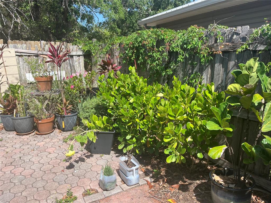 Sarasota, Florida, 34237, United States, ,Residential,For Sale,1794041