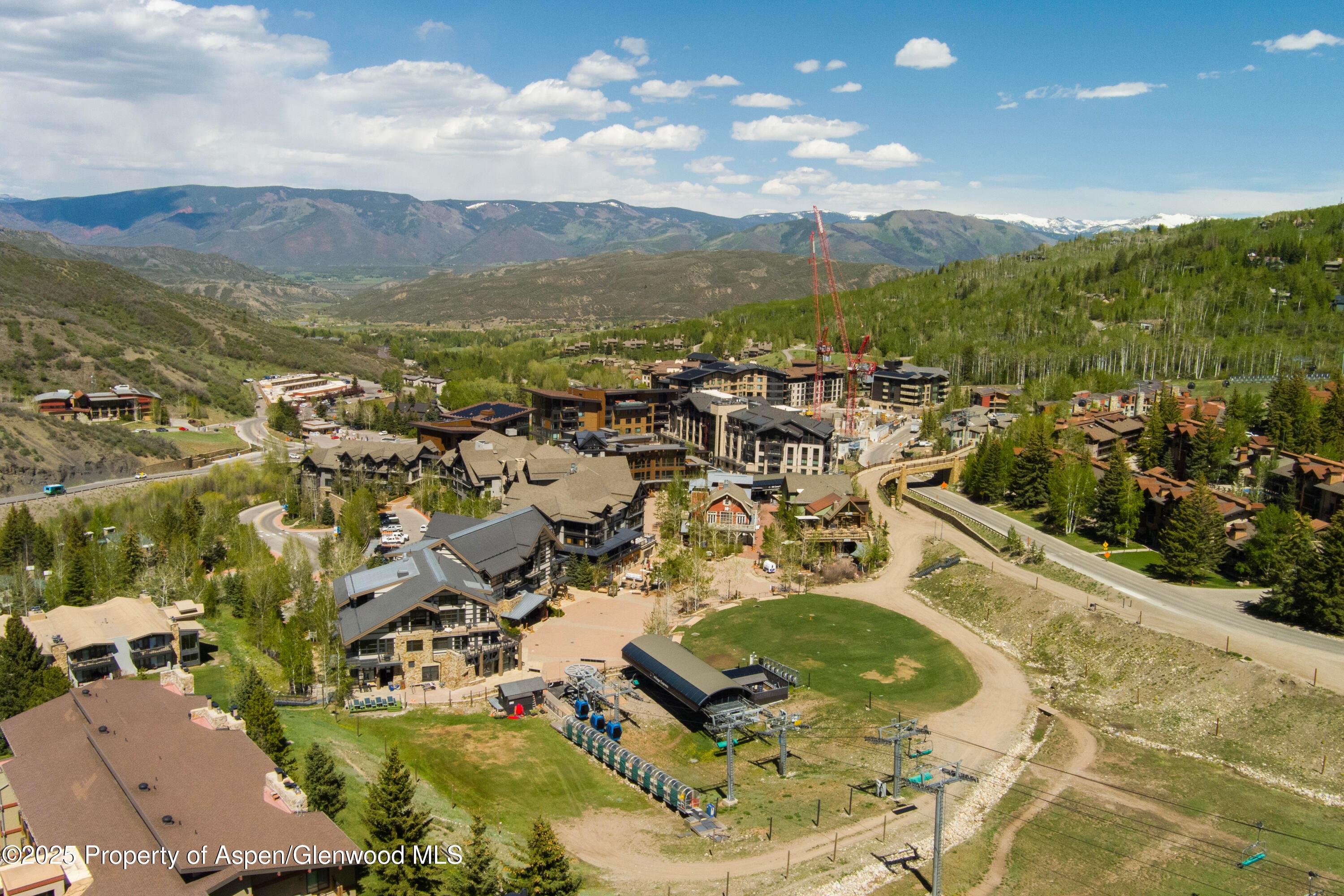 Snowmass Village, Colorado, 81615, United States, 4 Bedrooms Bedrooms, ,4 BathroomsBathrooms,Residential,For Sale,1846573
