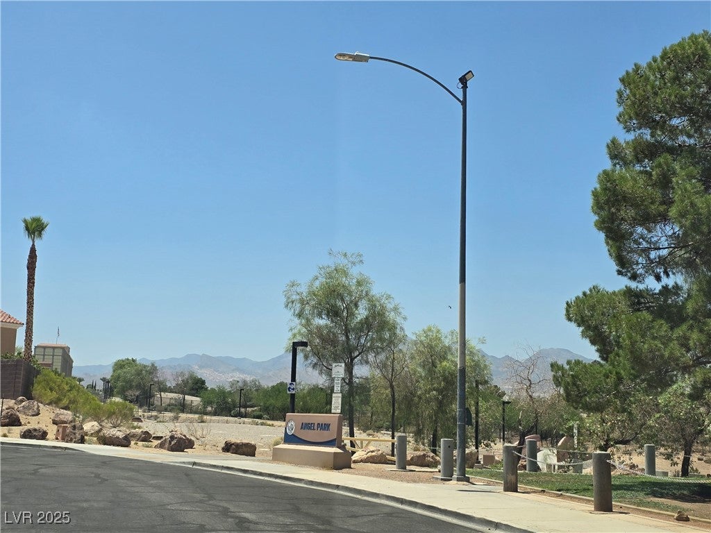 Las Vegas, Nevada, 89145, United States, 4 Bedrooms Bedrooms, ,2 BathroomsBathrooms,Residential,For Sale,1929054