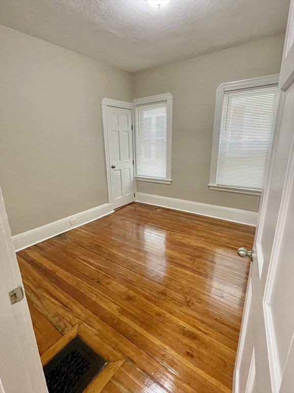 Somerville, Massachusetts, 02144, United States, 5 Bedrooms Bedrooms, ,3 BathroomsBathrooms,Residential,For Sale,1709211