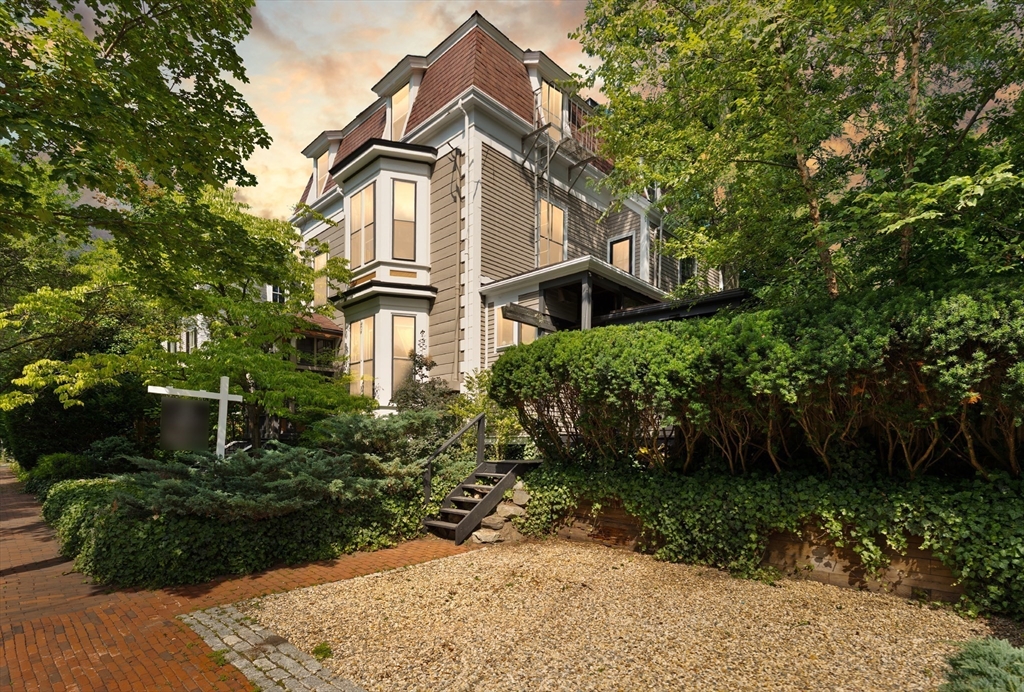 Cambridge, Massachusetts, 02138, United States, 5 Bedrooms Bedrooms, ,5 BathroomsBathrooms,Residential,For Sale,1908267