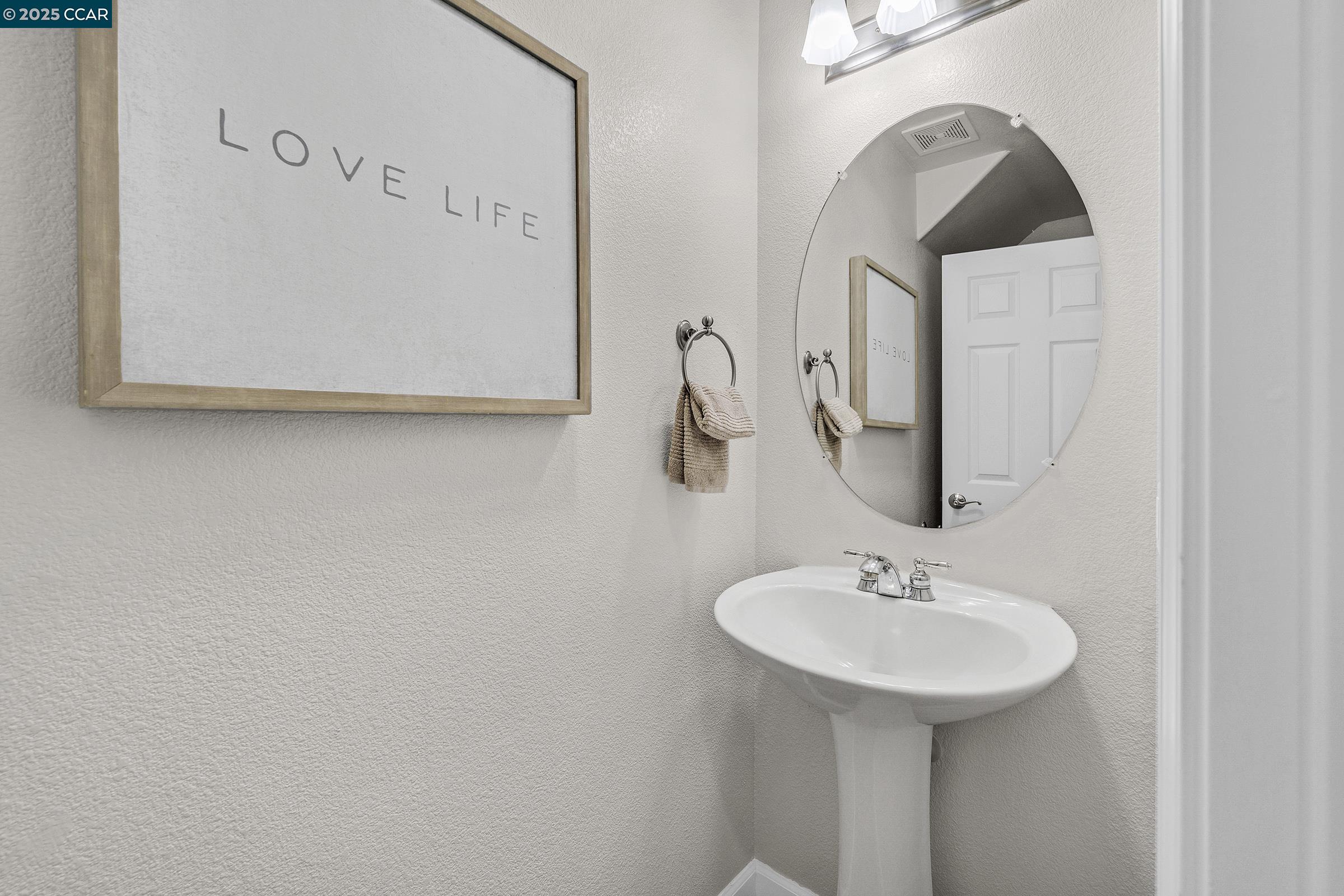 Danville, California, 94506, United States, 5 Bedrooms Bedrooms, ,2 BathroomsBathrooms,Residential,For Sale,1987556