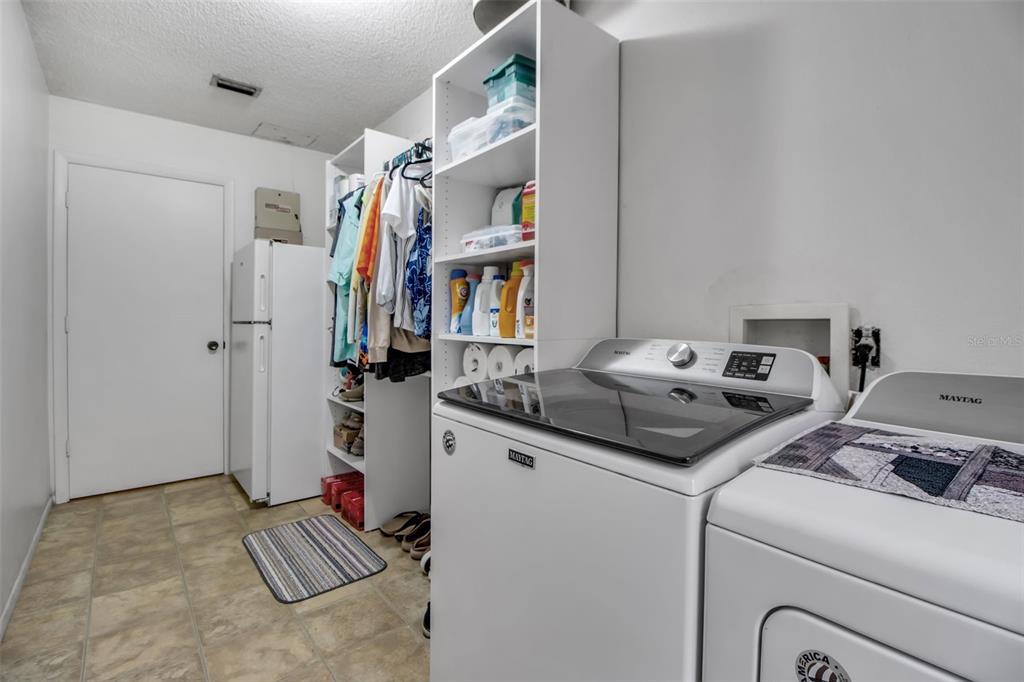 Sarasota, Florida, 34241, United States, 3 Bedrooms Bedrooms, ,3 BathroomsBathrooms,Residential,For Sale,2003137