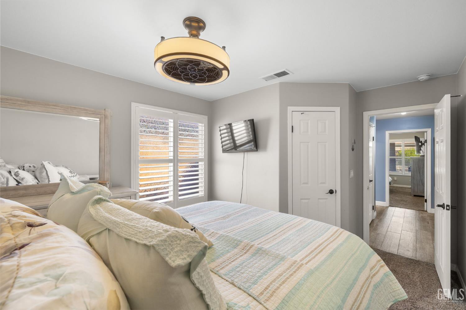 Bakersfield, California, 93312, United States, 4 Bedrooms Bedrooms, ,2 BathroomsBathrooms,Residential,For Sale,1970807