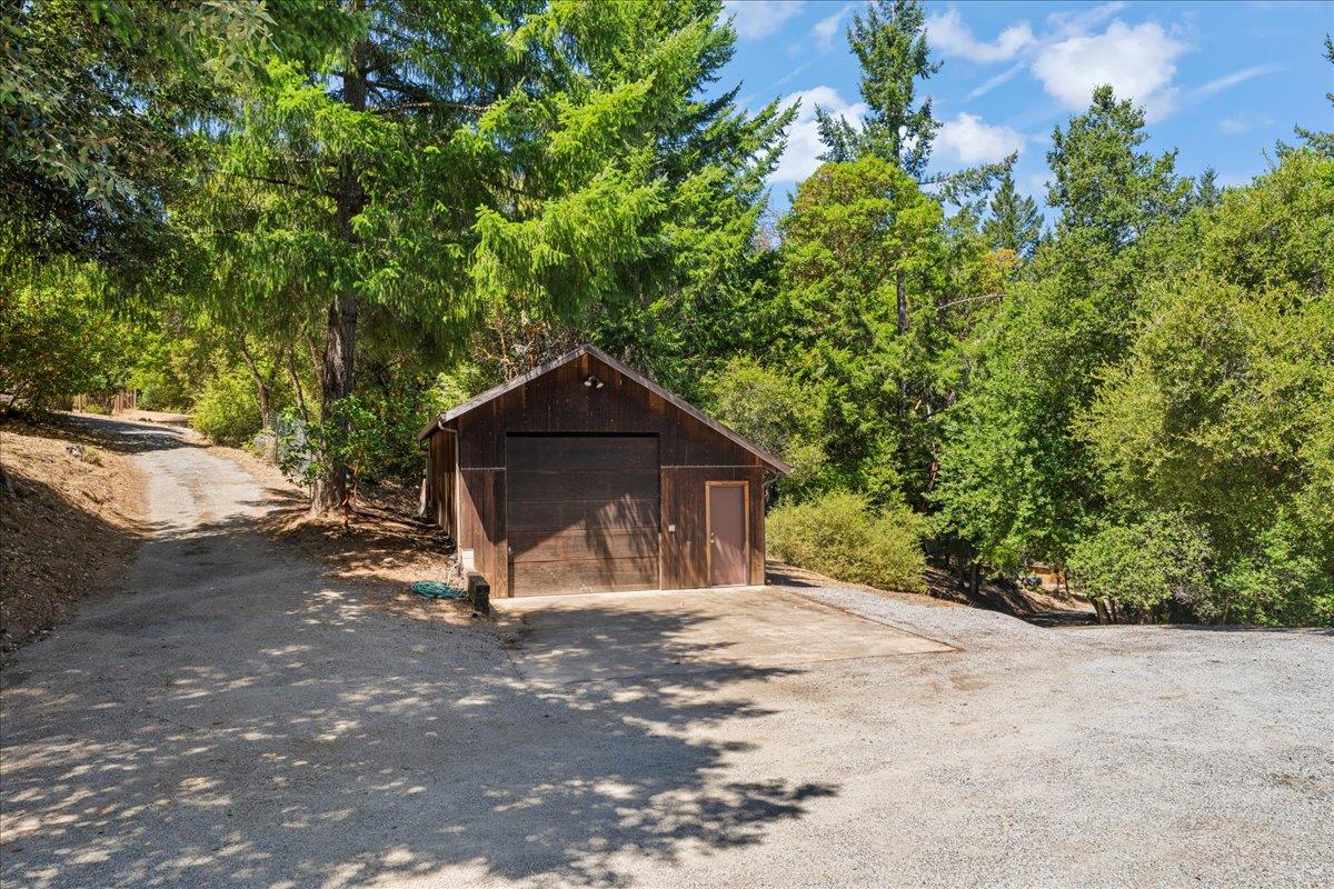 Los Gatos, California, 95033, United States, 3 Bedrooms Bedrooms, ,2 BathroomsBathrooms,Residential,For Sale,1905866