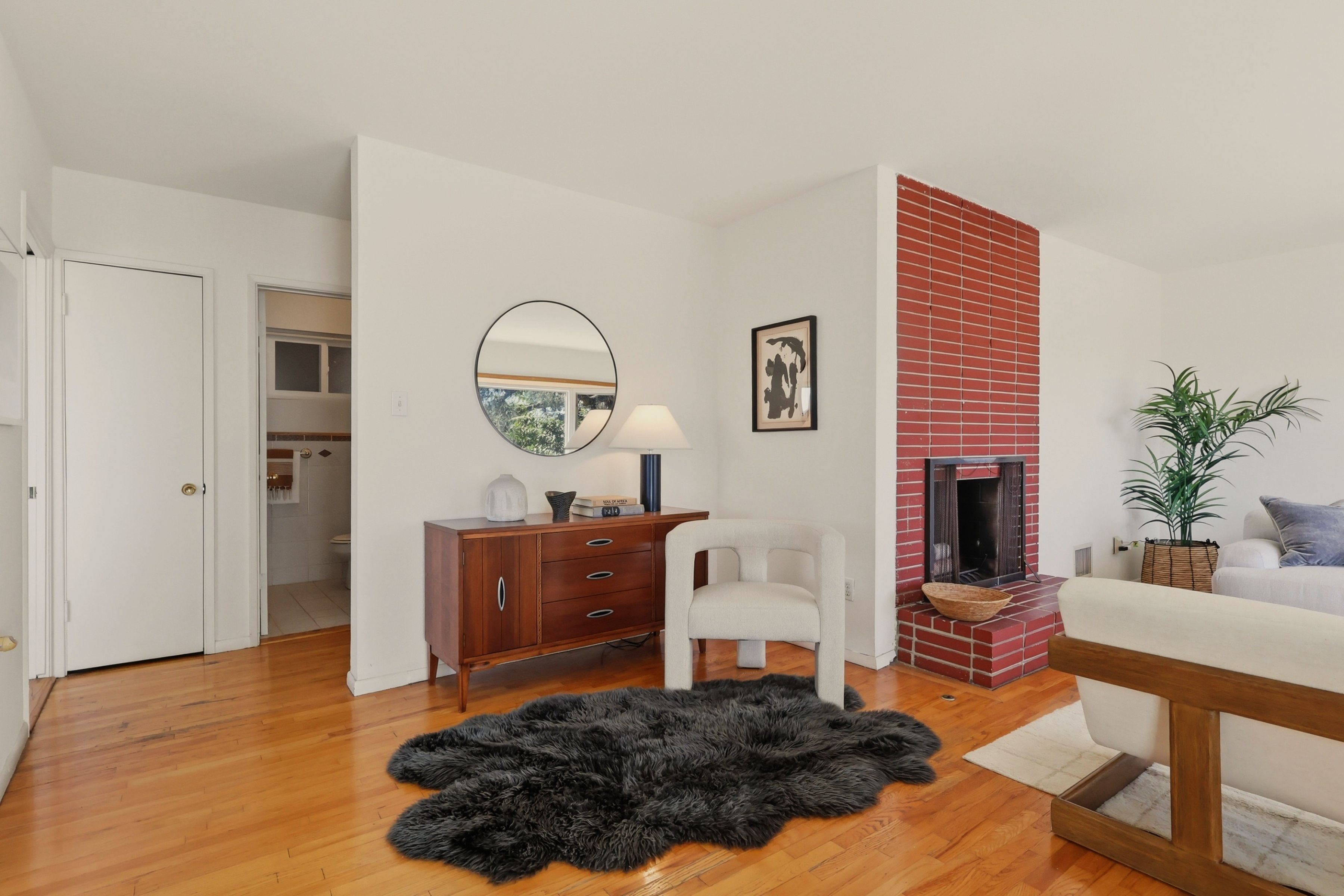 3907 Franklin Ave - 物件實景