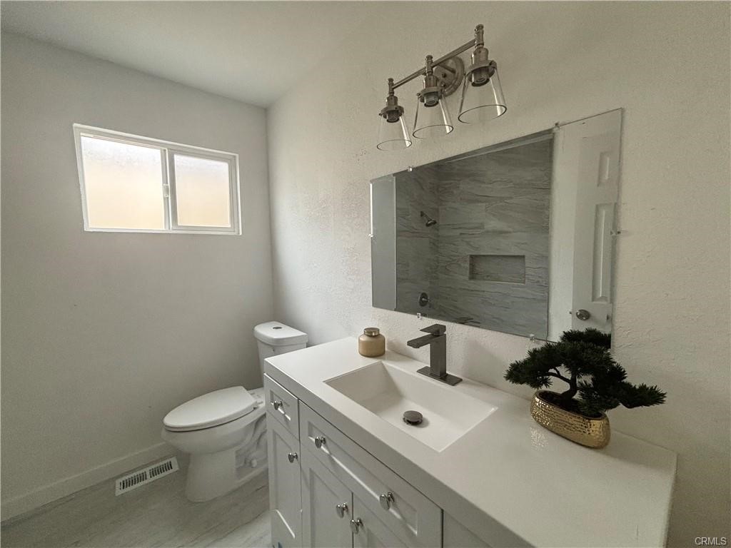 Los Angeles, California, 90059, United States, 3 Bedrooms Bedrooms, ,2 BathroomsBathrooms,Residential,For Sale,2012072