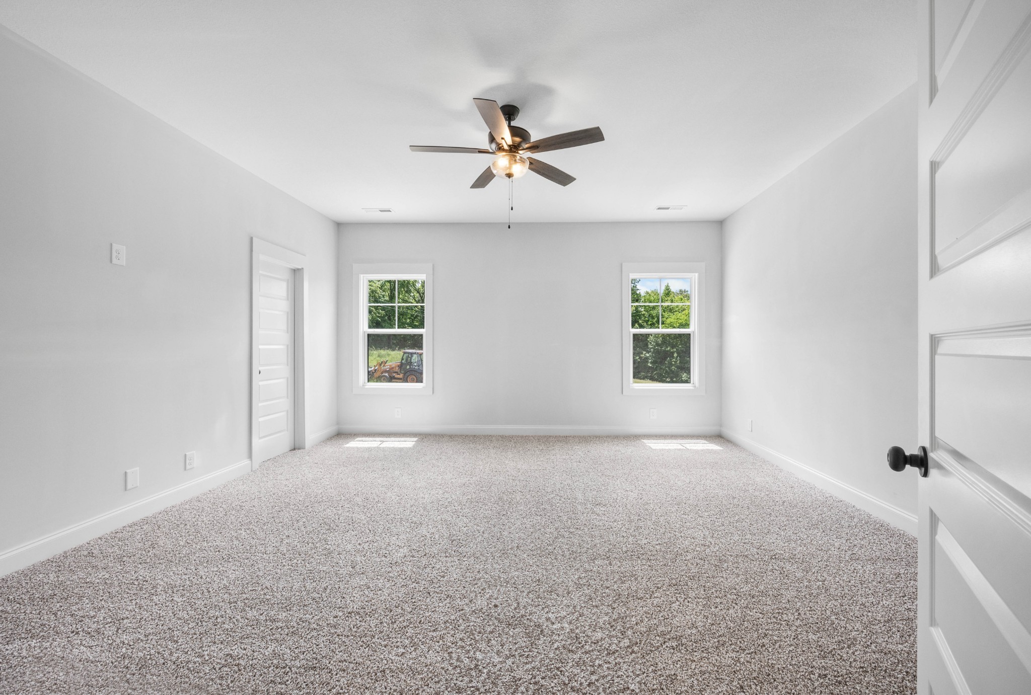 Clarksville, Tennessee, 37040, United States, 4 Bedrooms Bedrooms, ,3 BathroomsBathrooms,Residential,For Sale,1979946