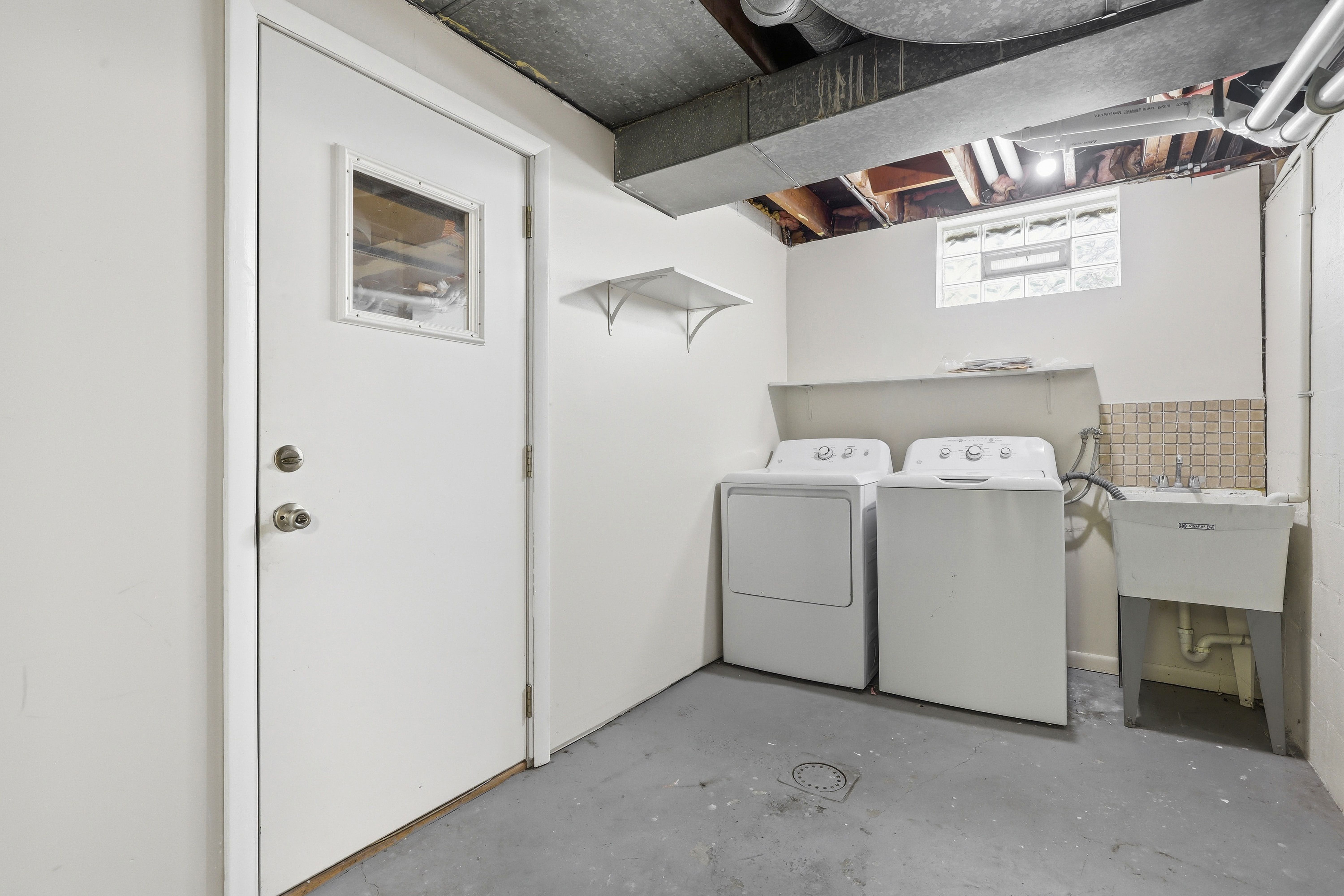 113 Lycoming Drive, Carnot-Moon, PA 15108 - 物件實景