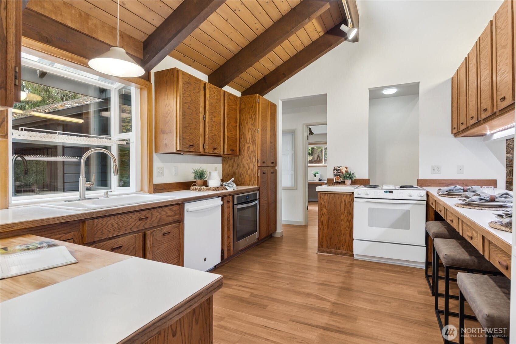 Olympia, Washington, 98502, United States, 4 Bedrooms Bedrooms, ,2 BathroomsBathrooms,Residential,For Sale,1988931