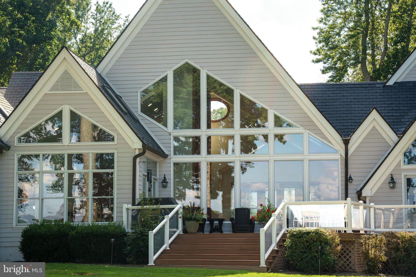 Queenstown, Maryland, 21658, United States, 5 Bedrooms Bedrooms, ,6 BathroomsBathrooms,Residential,For Sale,1940127