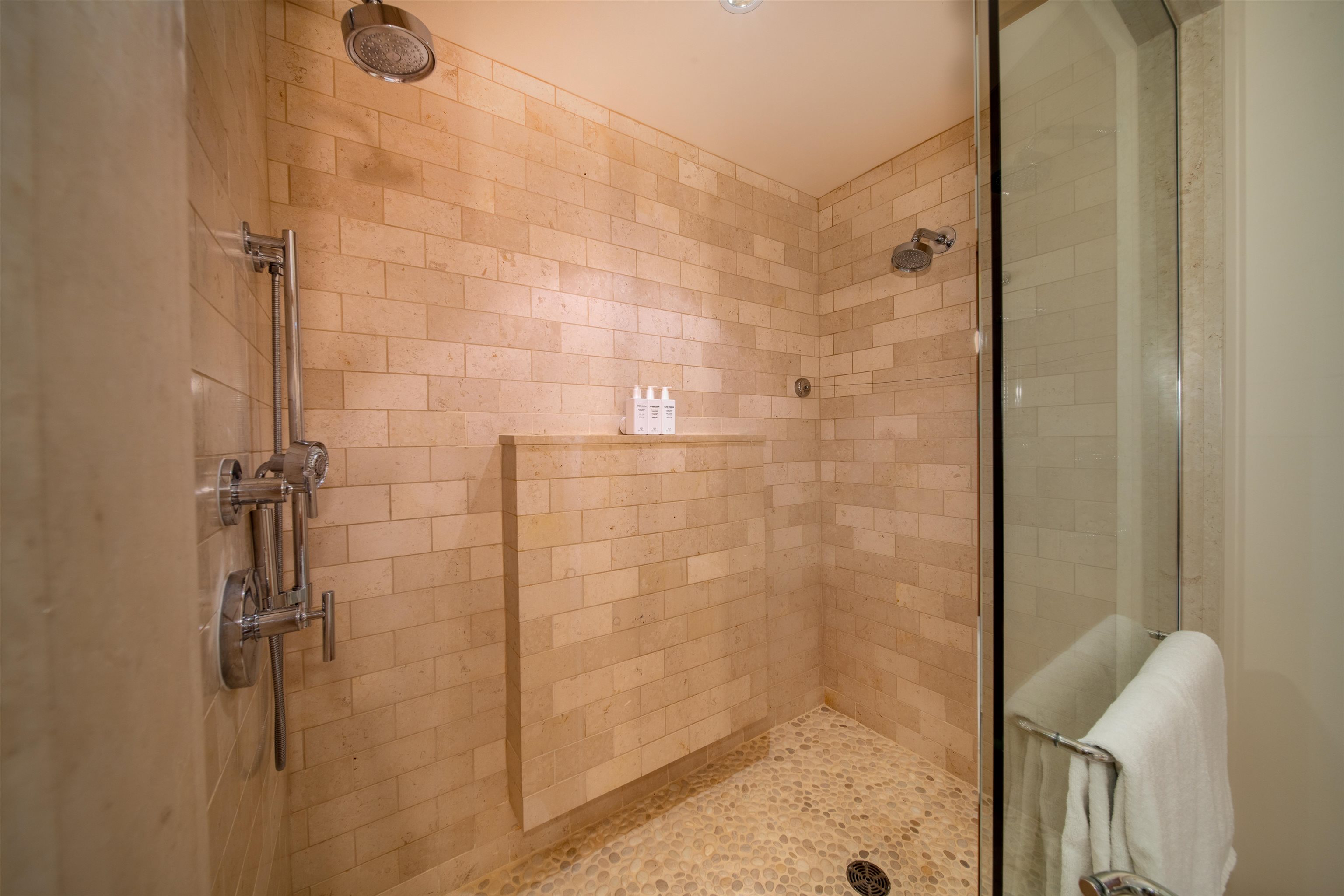 Lahaina, Hawaii, 96761, United States, 3 Bedrooms Bedrooms, ,4 BathroomsBathrooms,Residential,For Sale,1826990
