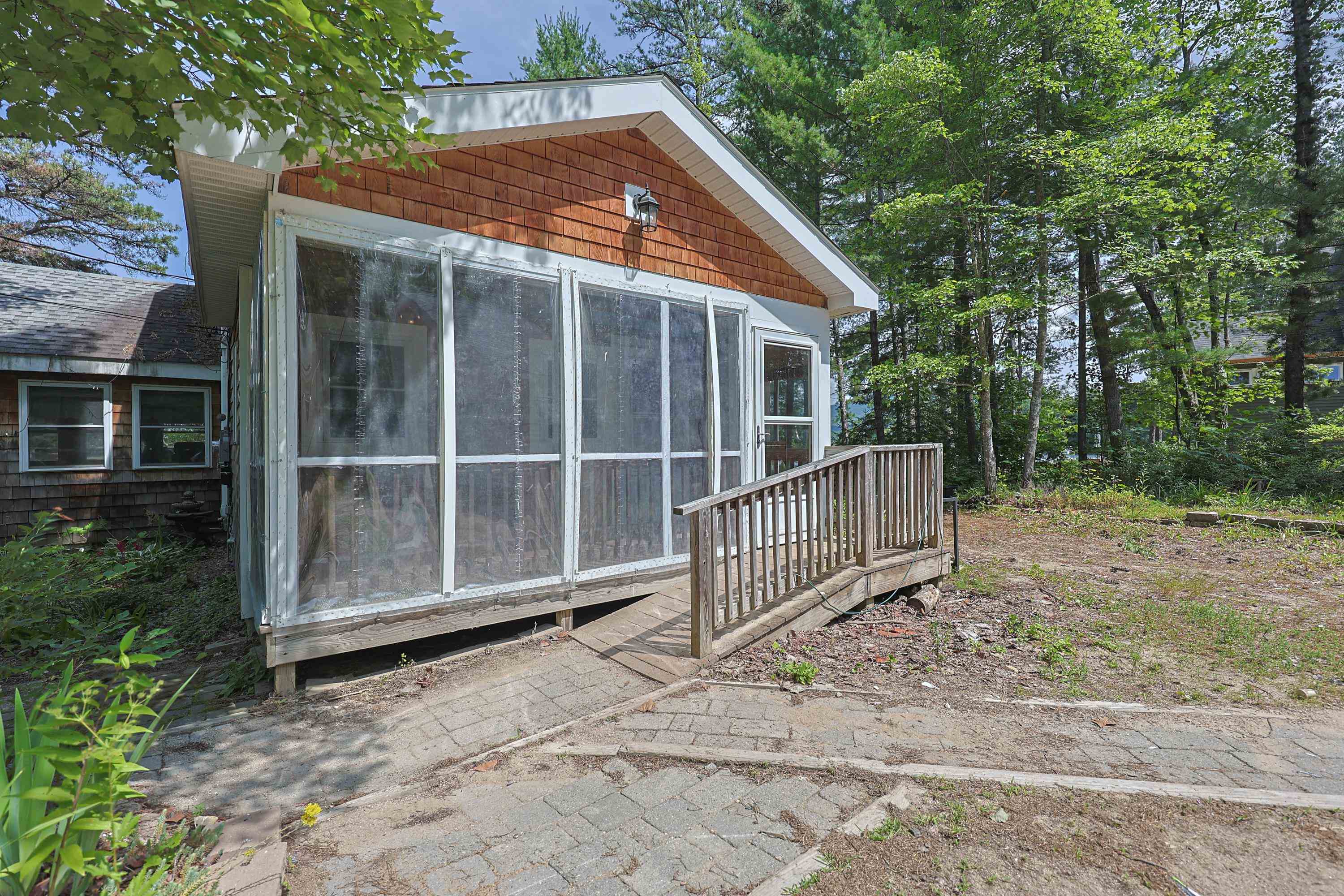 Ossipee, New Hampshire, 03814, United States, 2 Bedrooms Bedrooms, ,2 BathroomsBathrooms,Residential,For Sale,1895643