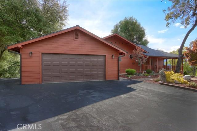 Oakhurst, California, 93644, United States, 3 Bedrooms Bedrooms, ,2 BathroomsBathrooms,Residential,For Sale,1996458