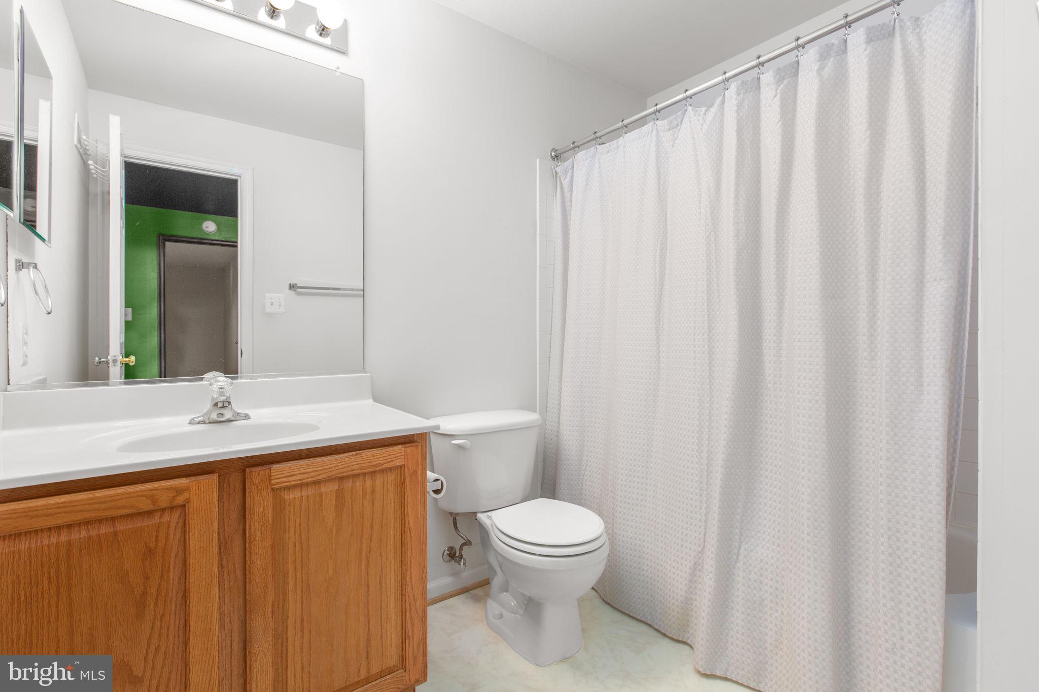 Fredericksburg, Virginia, 22406, United States, 4 Bedrooms Bedrooms, ,4 BathroomsBathrooms,Residential,For Sale,1976567