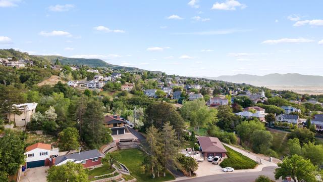 Bountiful, Utah, 84010, United States, 4 Bedrooms Bedrooms, ,2 BathroomsBathrooms,Residential,For Sale,2048007