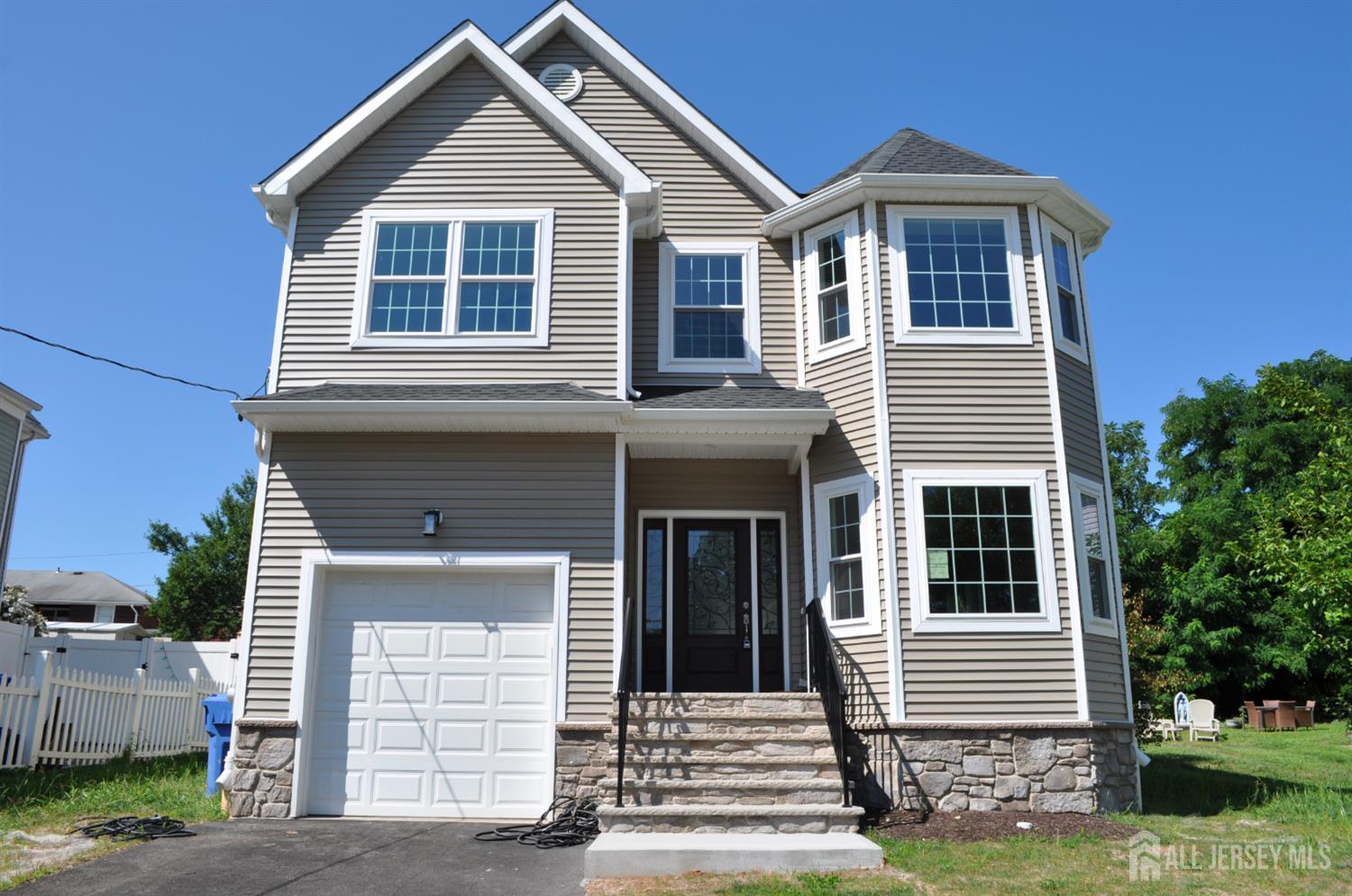 Woodbridge, New Jersey, 07095, United States, 4 Bedrooms Bedrooms, ,4 BathroomsBathrooms,Residential,For Sale,1920305