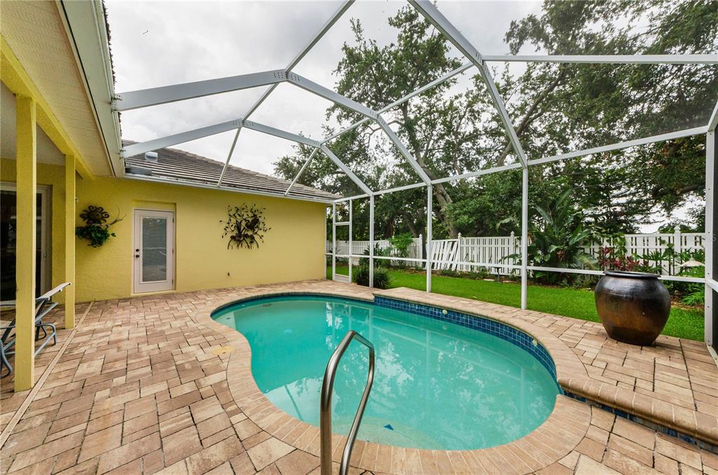 Dunedin, Florida, 34698, United States, 4 Bedrooms Bedrooms, ,2 BathroomsBathrooms,Residential,For Sale,1848616