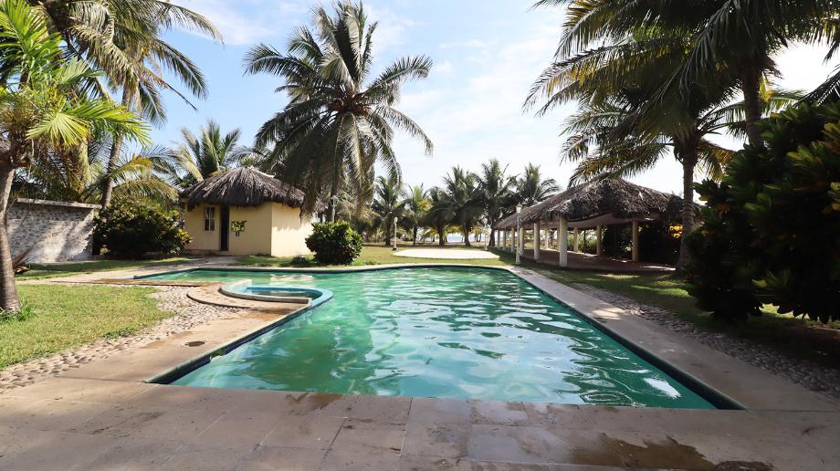 Lázaro Cárdenas, Michoacán, 60982, Mexico, 4 Bedrooms Bedrooms, ,4 BathroomsBathrooms,Residential,For Sale,1728978