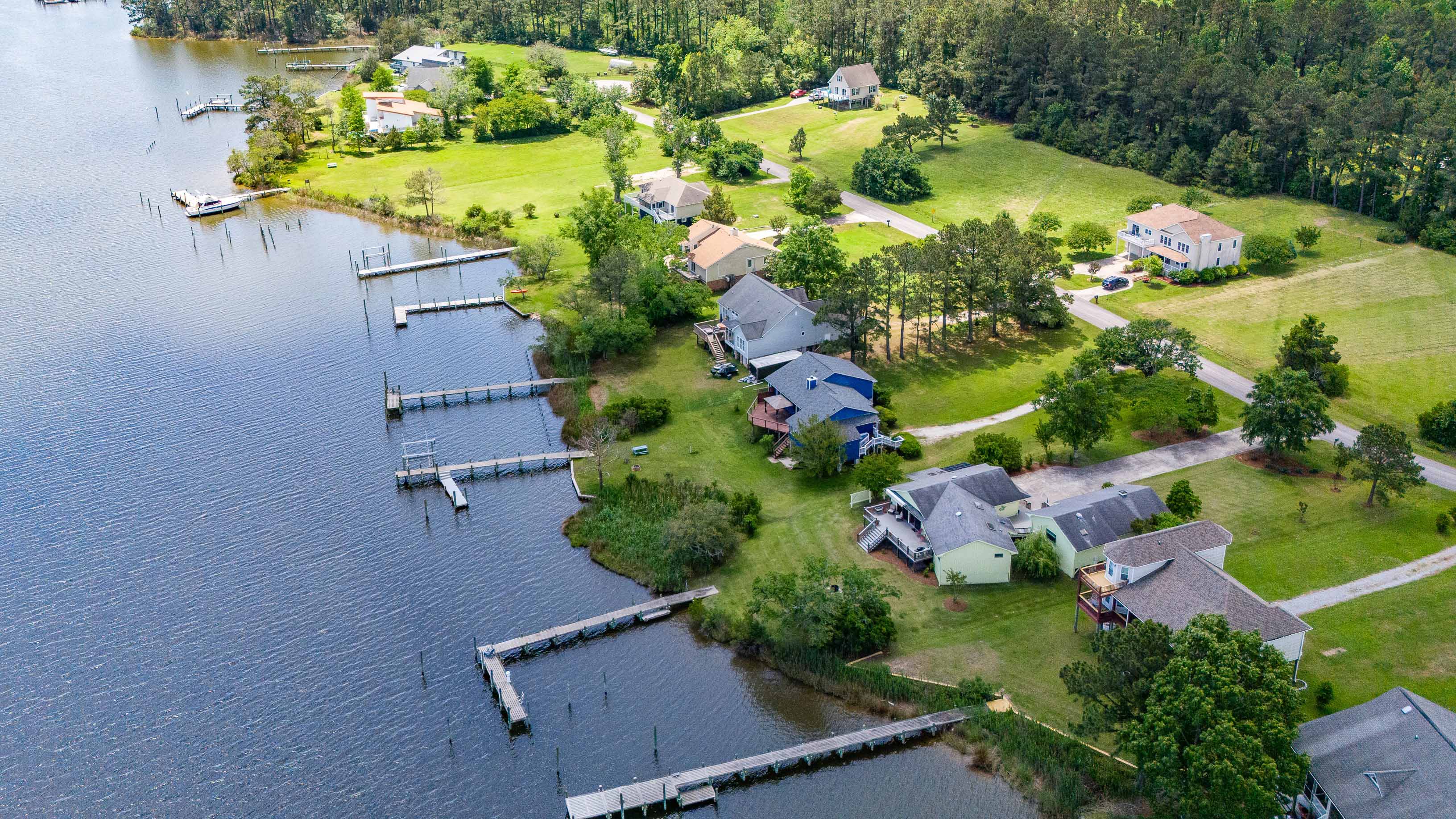 Oriental, North Carolina, 28571, United States, 2 Bedrooms Bedrooms, ,3 BathroomsBathrooms,Residential,For Sale,1943543