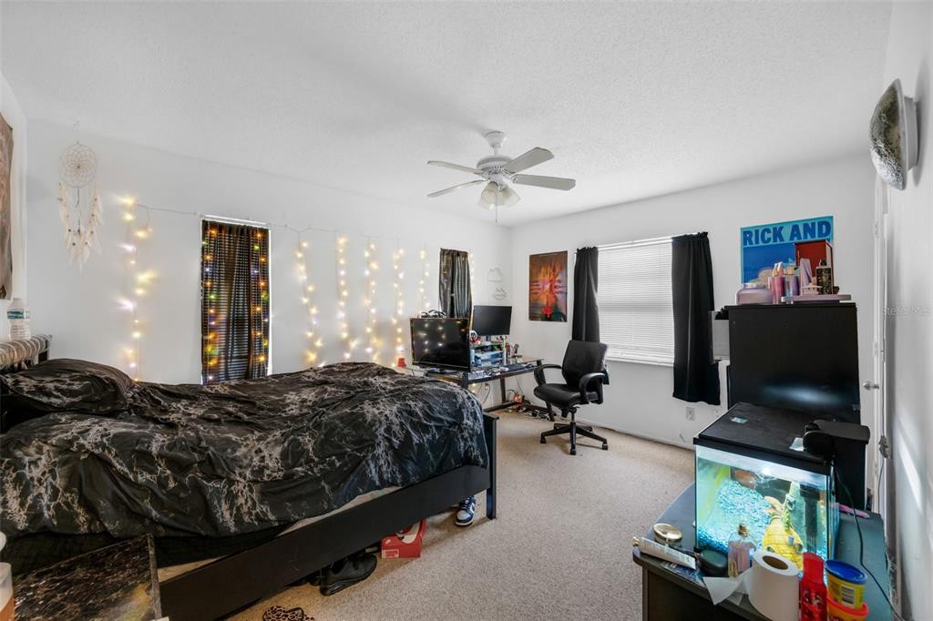 Orlando, Florida, 32825, United States, 4 Bedrooms Bedrooms, ,Residential,For Sale,1957185