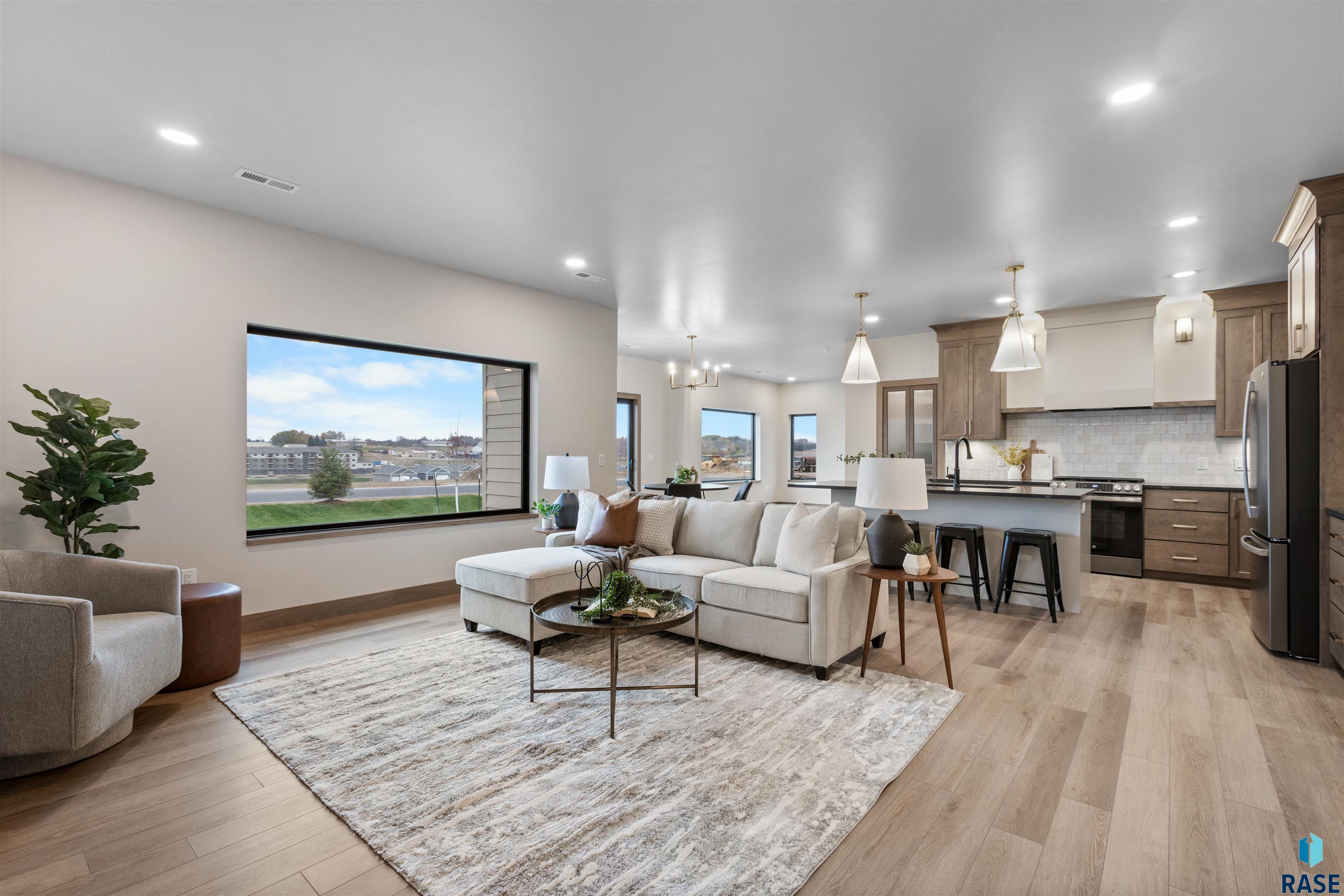 Sioux Falls, South Dakota, 57110, United States, 3 Bedrooms Bedrooms, ,2 BathroomsBathrooms,Residential,For Sale,1847243