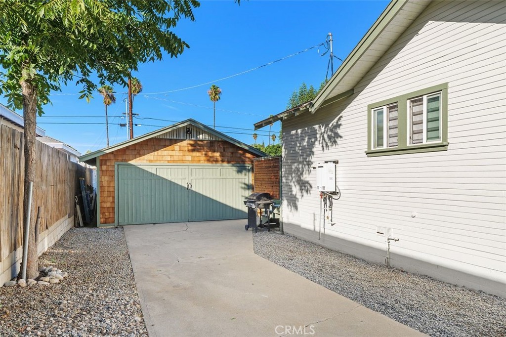 Riverside, California, 92507, United States, 2 Bedrooms Bedrooms, ,1 BathroomBathrooms,Residential,For Sale,1987863