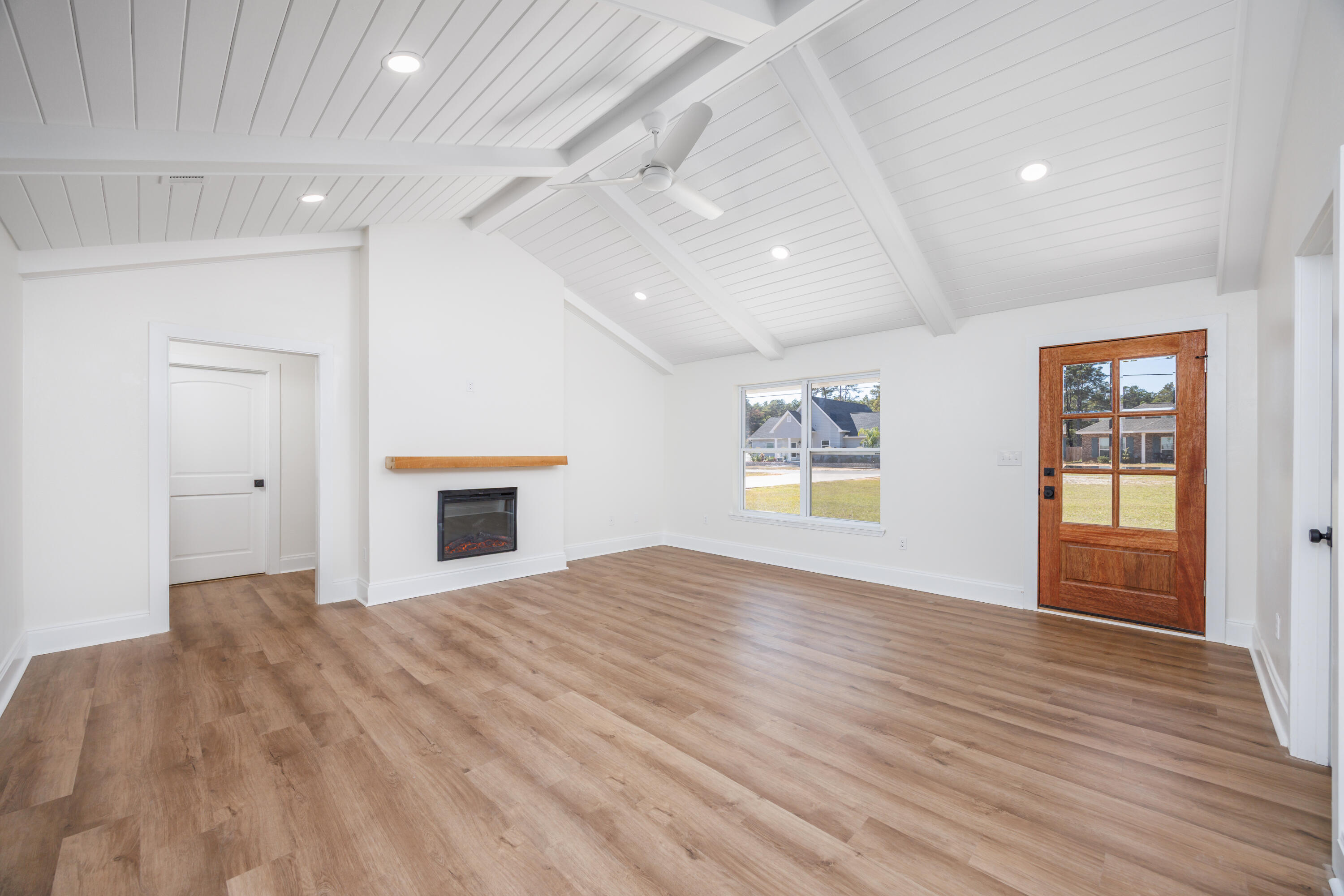 Freeport, Florida, 32439, United States, 4 Bedrooms Bedrooms, ,3 BathroomsBathrooms,Residential,For Sale,1995838