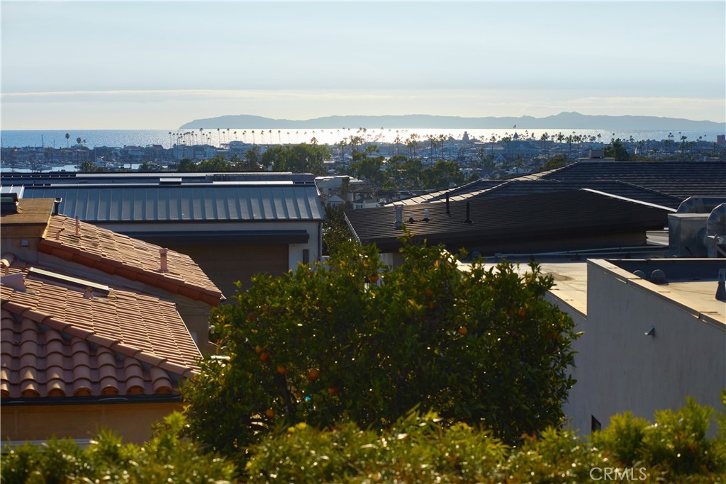 Corona del Mar, California, 92625, United States, 4 Bedrooms Bedrooms, ,5 BathroomsBathrooms,Residential,For Sale,1992054