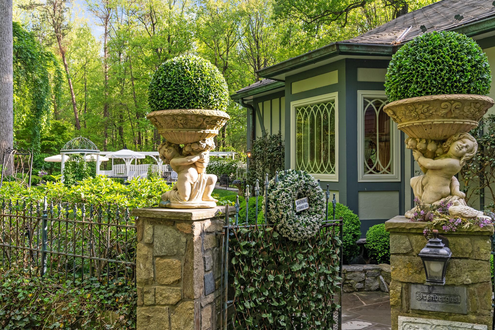  10205 Cedar Pond Drive, Vienna, VA, 22182 - 物件實景