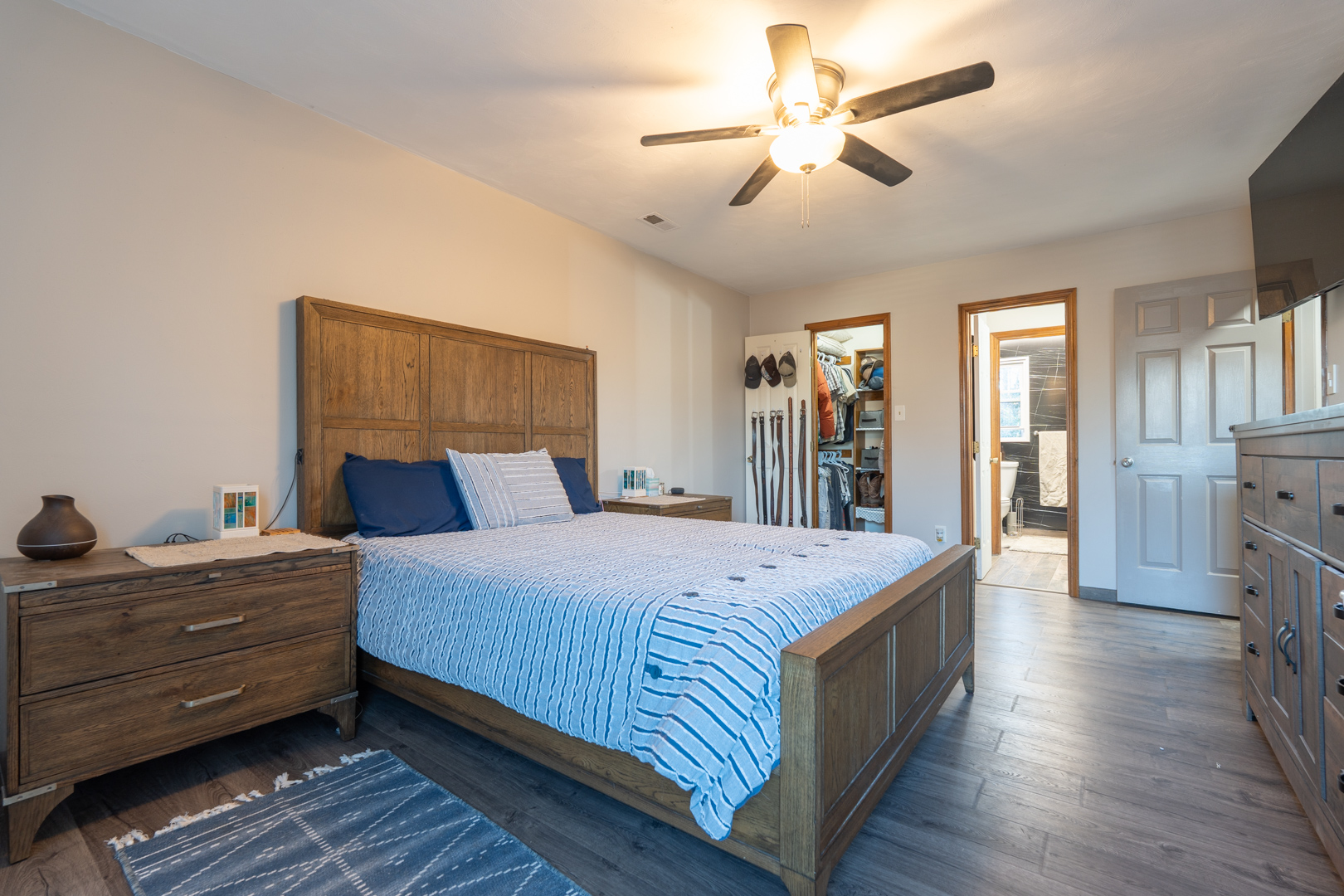 Virginia Beach, Virginia, 23454, United States, 4 Bedrooms Bedrooms, ,3 BathroomsBathrooms,Residential,For Sale,2006012