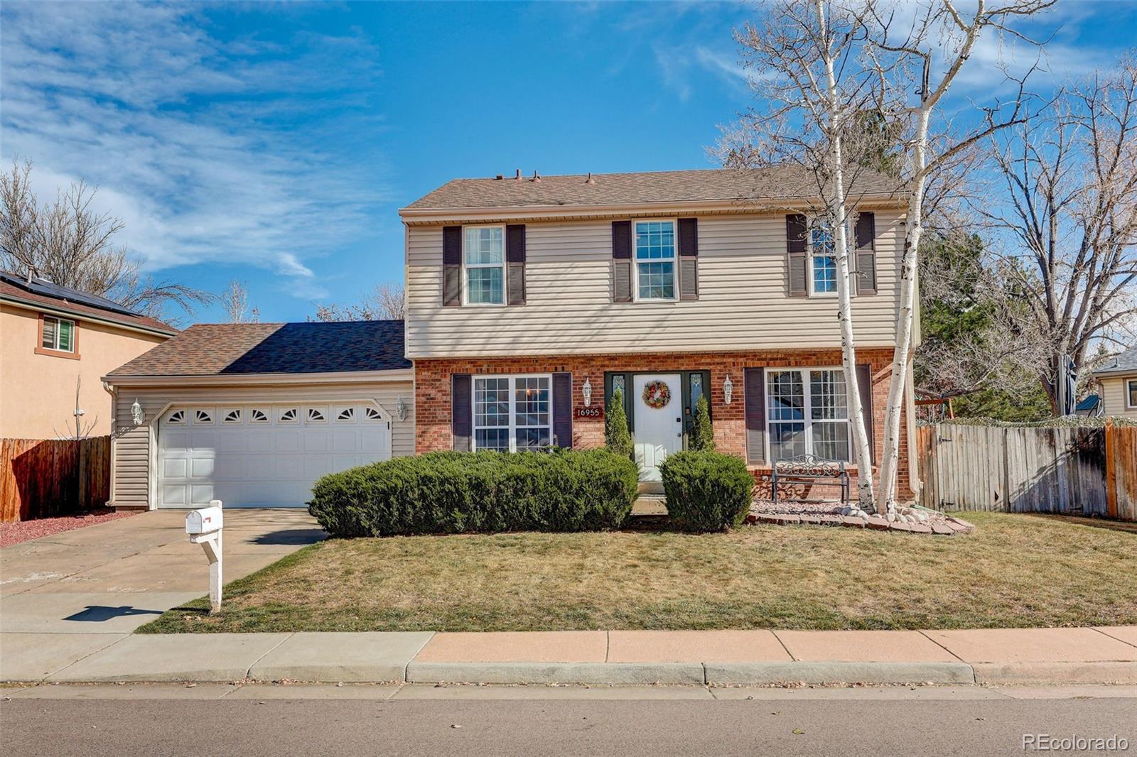 Centennial, Colorado, 80015, United States, 4 Bedrooms Bedrooms, ,2 BathroomsBathrooms,Residential,For Sale,1988993
