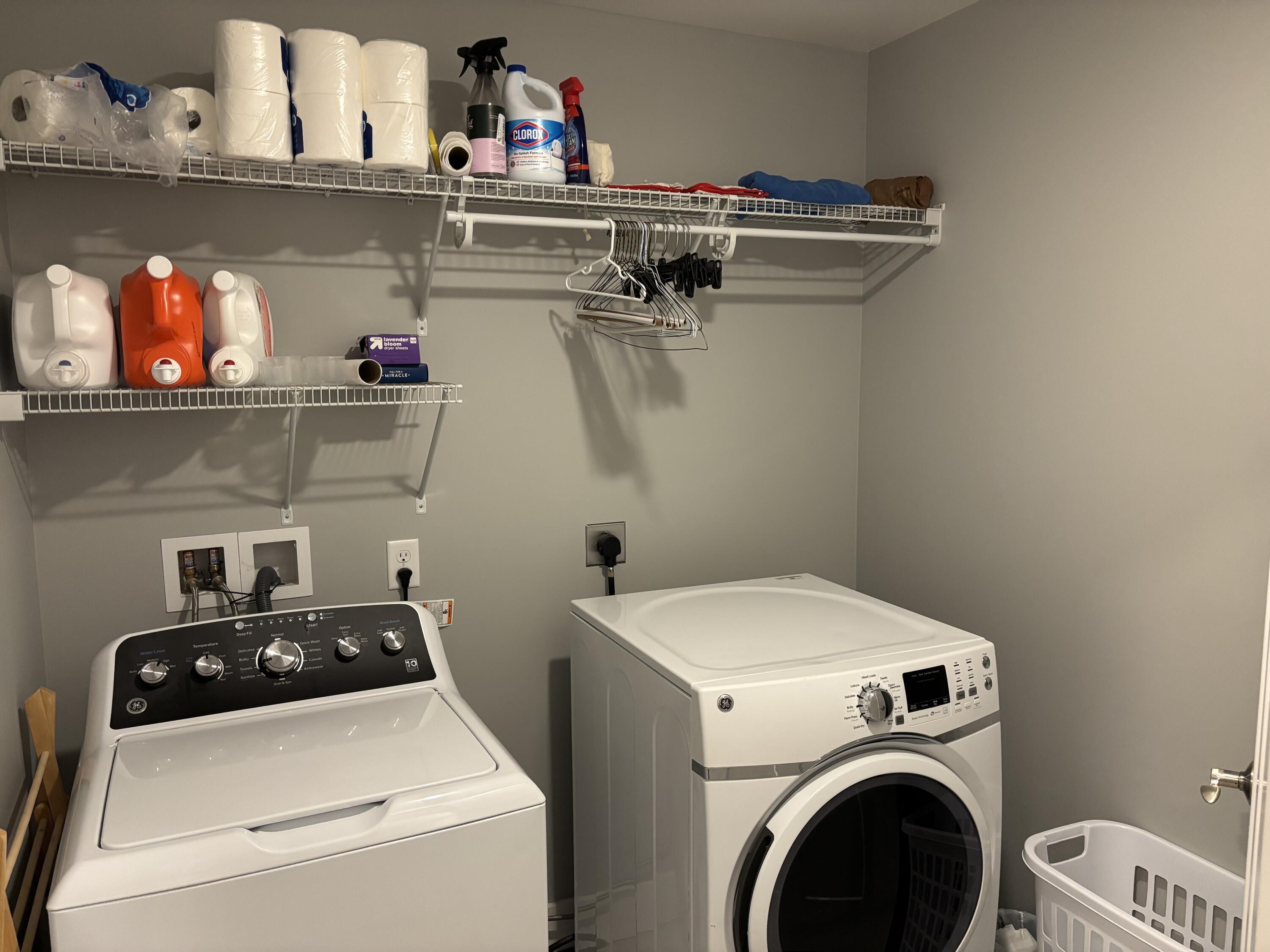 Auburn, Maine, 04210, United States, 3 Bedrooms Bedrooms, ,3 BathroomsBathrooms,Residential,For Sale,1921263