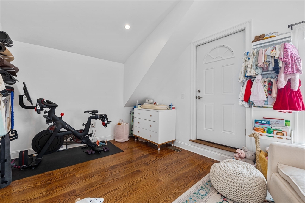 Boston, Massachusetts, 02128, United States, 3 Bedrooms Bedrooms, ,3 BathroomsBathrooms,Residential,For Sale,1904781